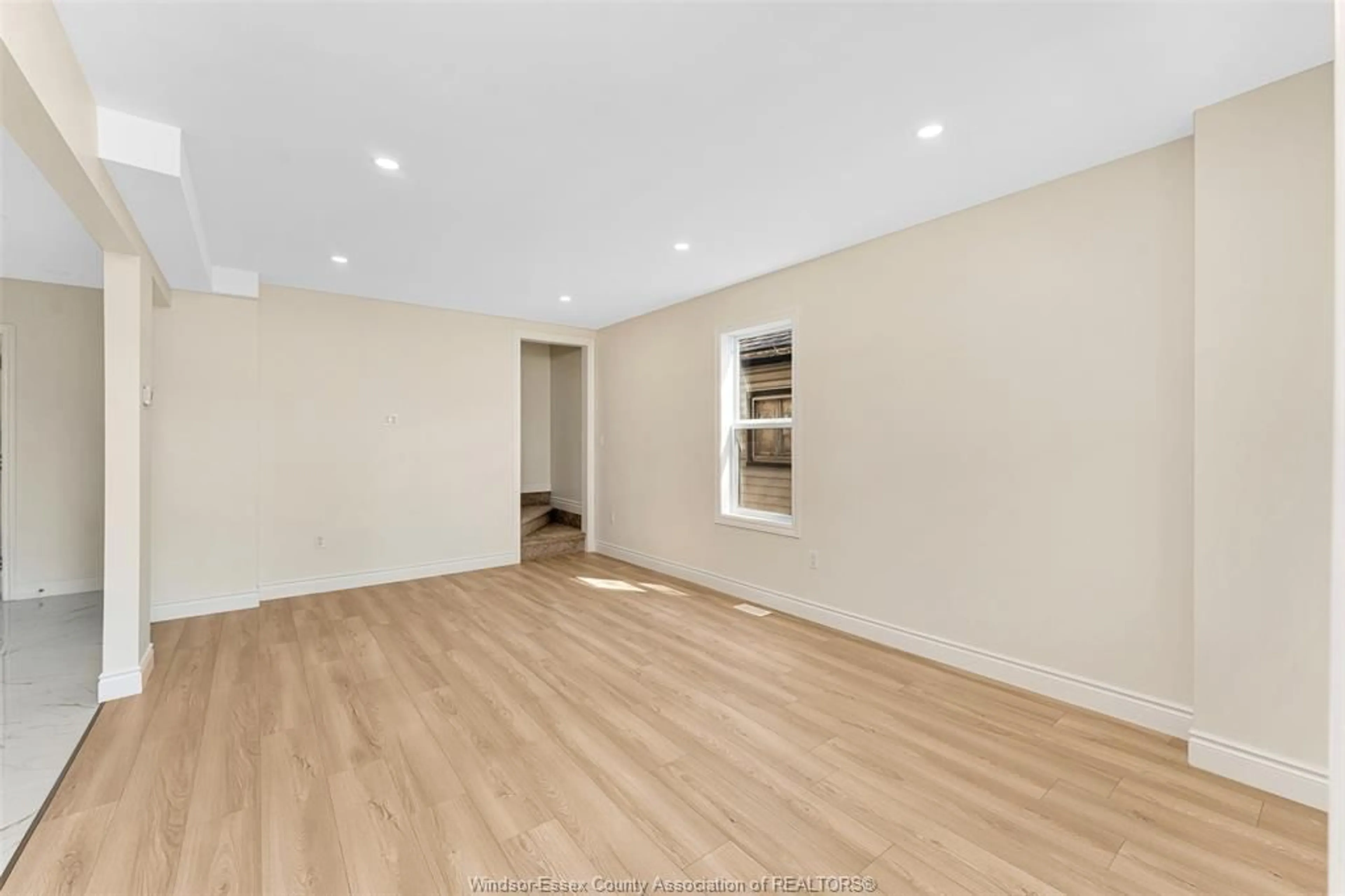 A pic of a room for 1092 ST. LUKE, Windsor Ontario N8Y 3M8