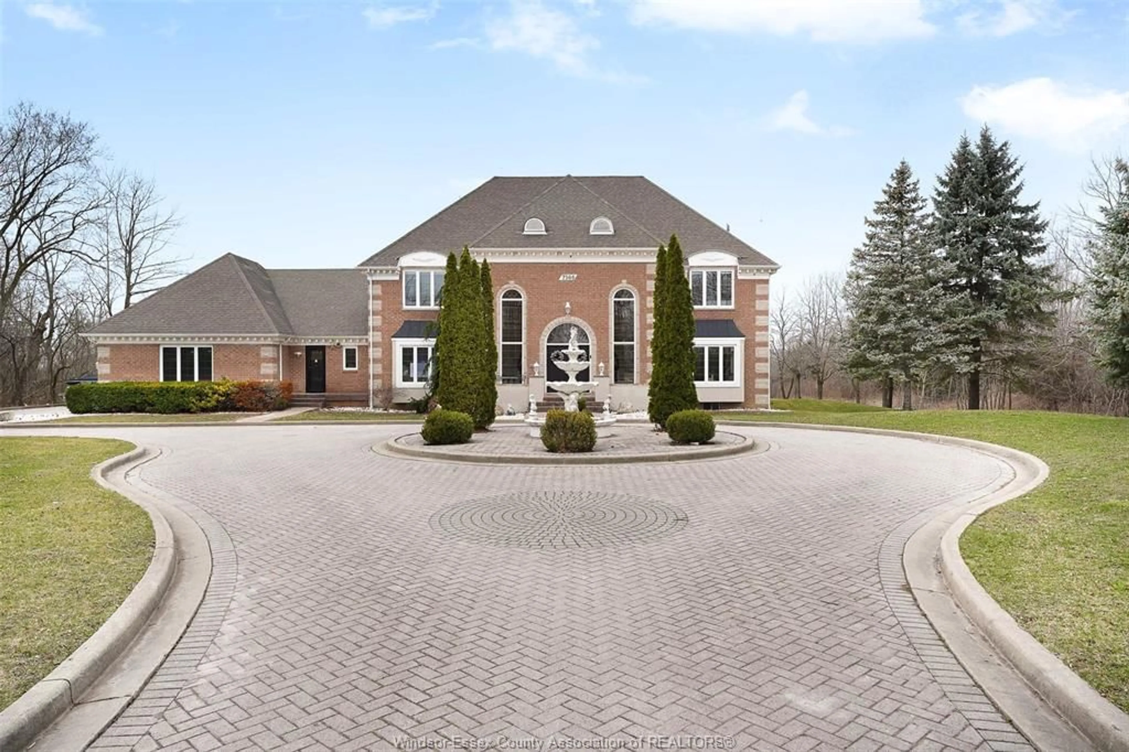 Home with brick exterior material, street for 7566 HOWARD Ave, Amherstburg Ontario N0R 1J0