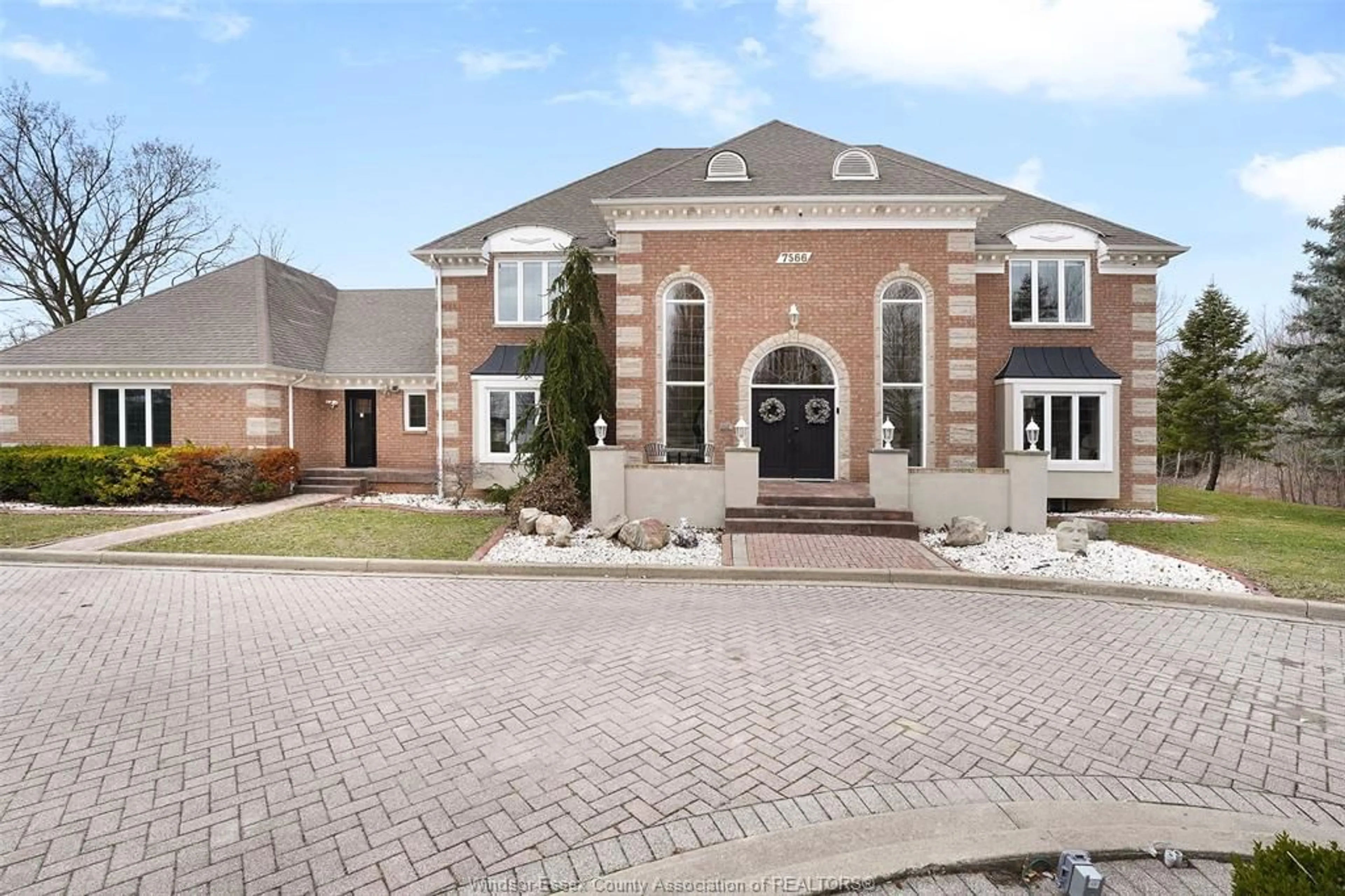 Home with brick exterior material, street for 7566 HOWARD Ave, Amherstburg Ontario N0R 1J0
