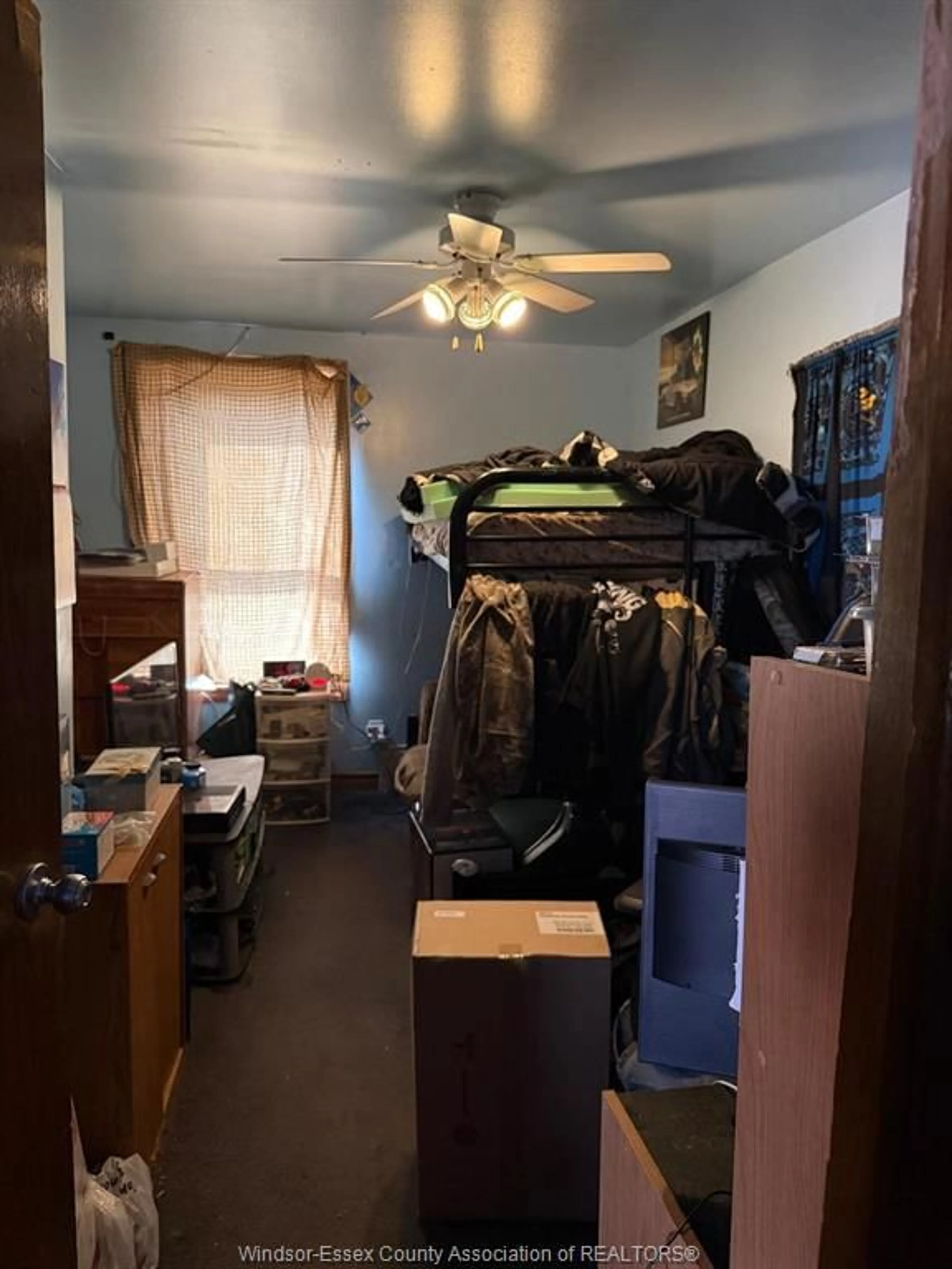 A pic of a room for 41 Orange St, Leamington Ontario N8H 1P6