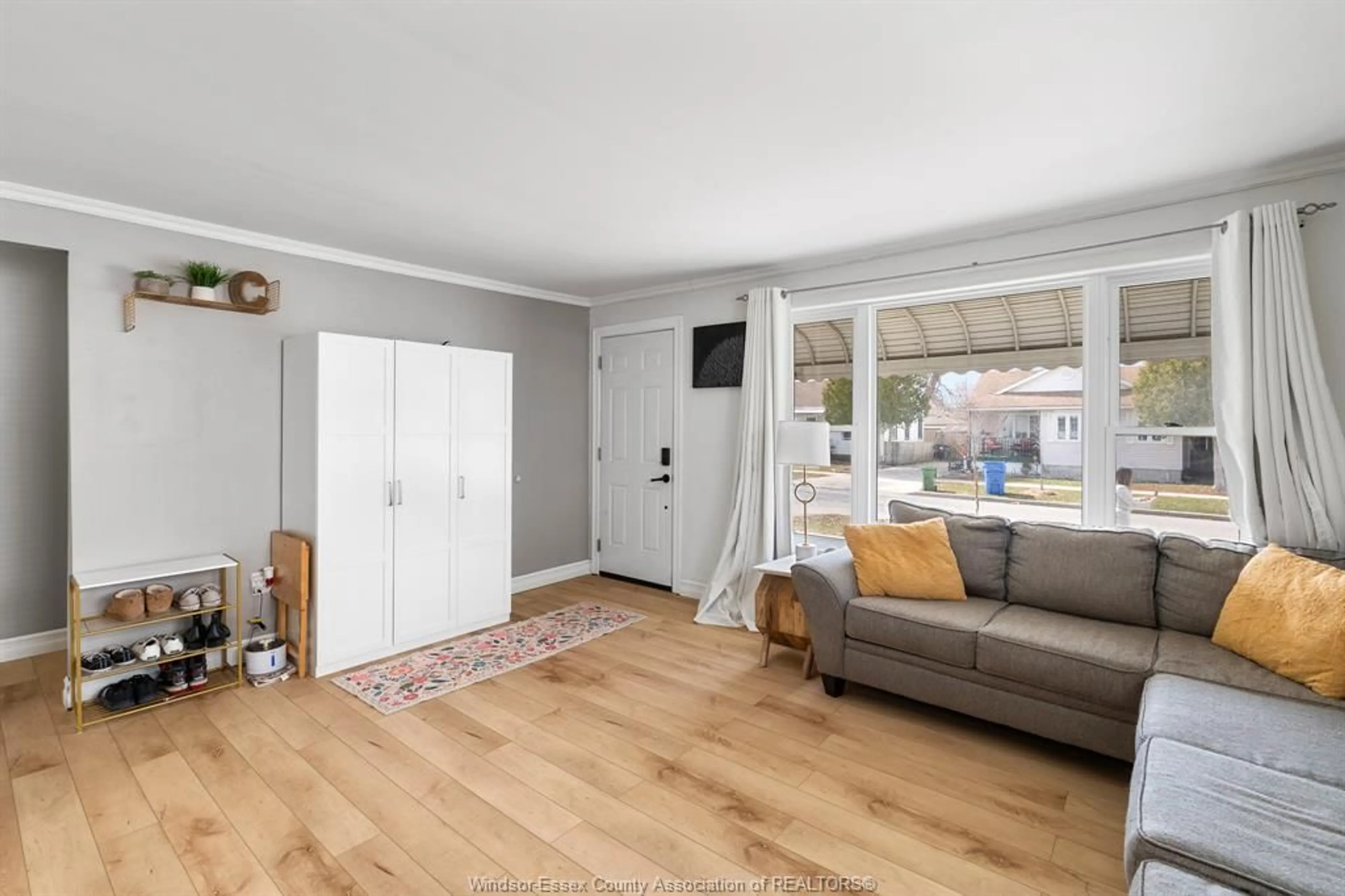 Living room with furniture, unknown for 1522 WESTCOTT, Windsor Ontario N8Y 4C6