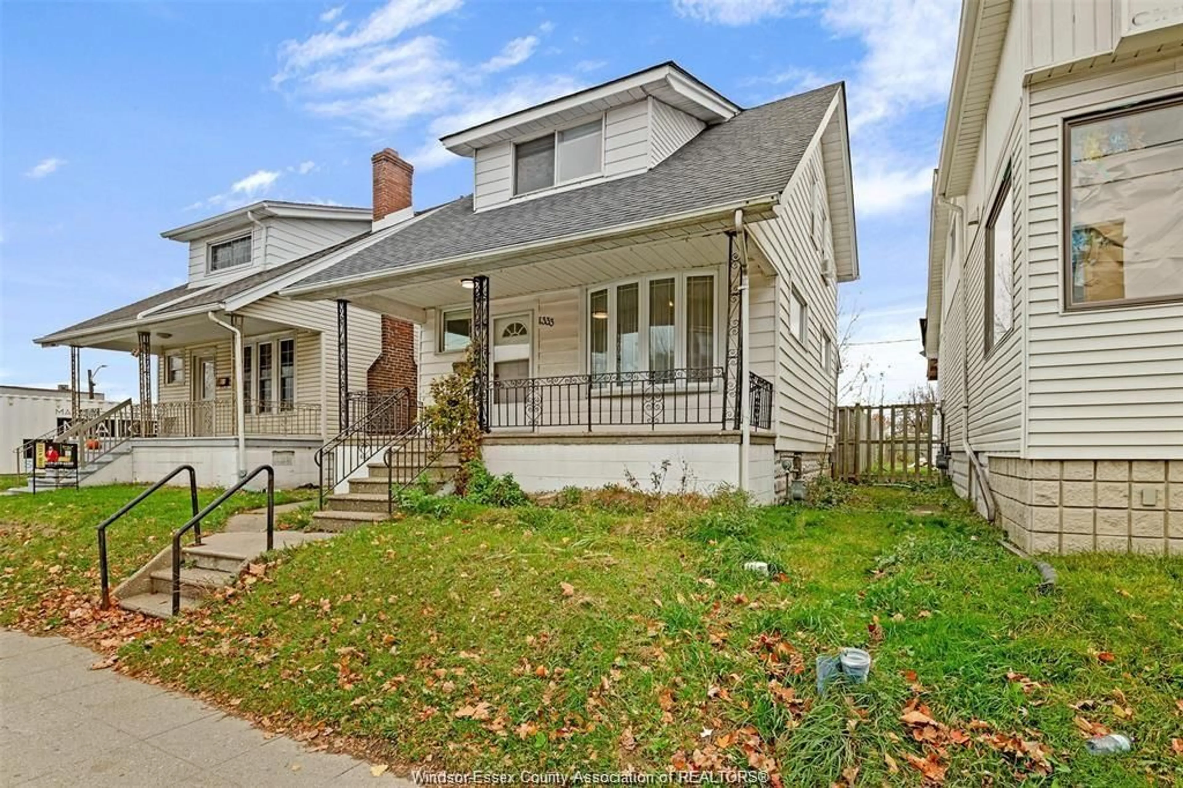 Unknown for 1333 WYANDOTTE St, Windsor Ontario N9B 1H3