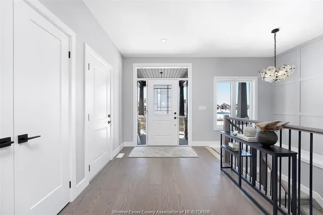 103 FENCELINE, Chatham 3