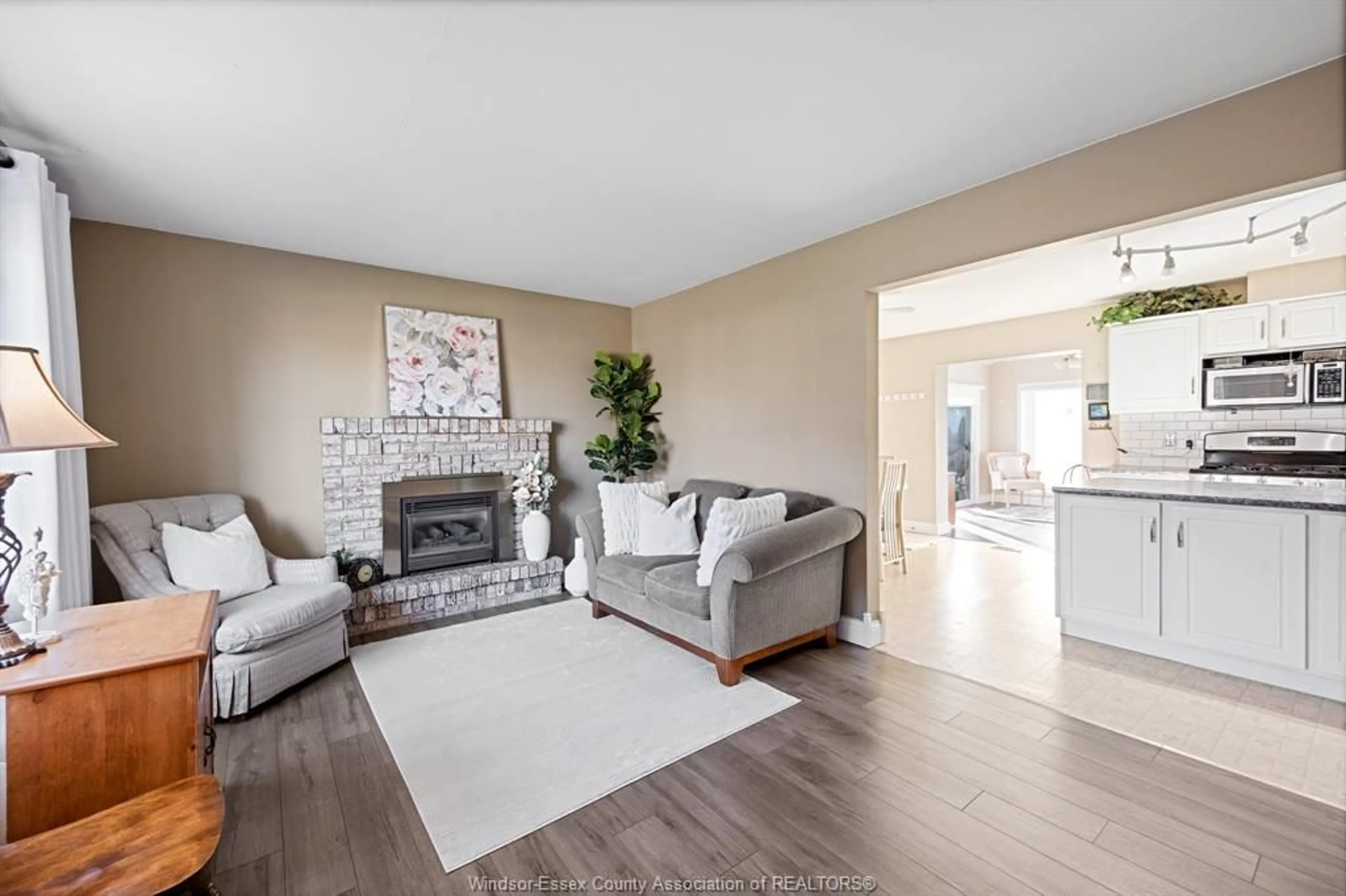 Living room with furniture, unknown for 291 ELM, Lakeshore Ontario N0R 1N0