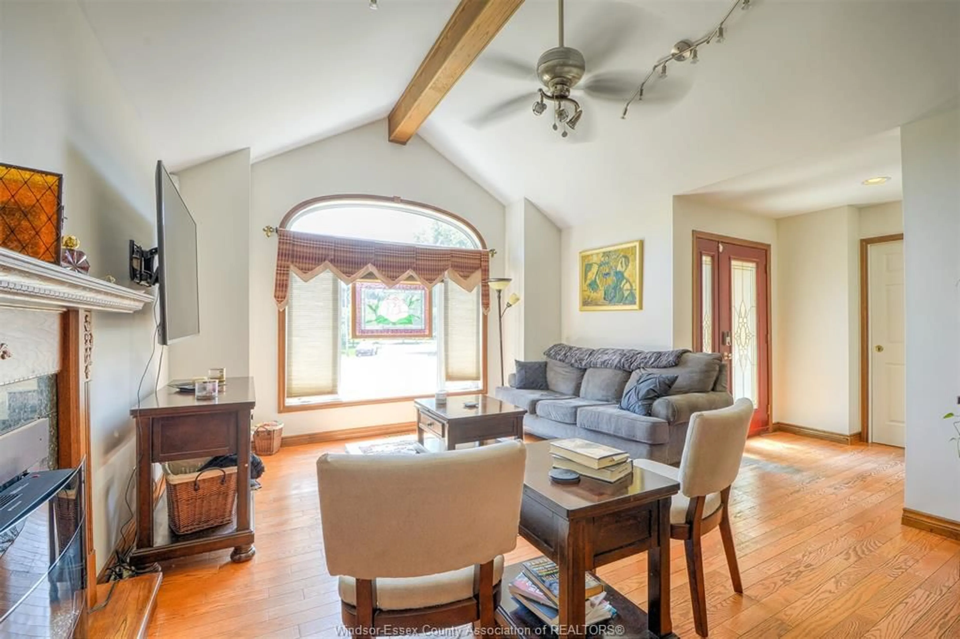 Living room with furniture, unknown for 153 PURPLE PLUM Dr, Kingsville Ontario N9Y 3P5