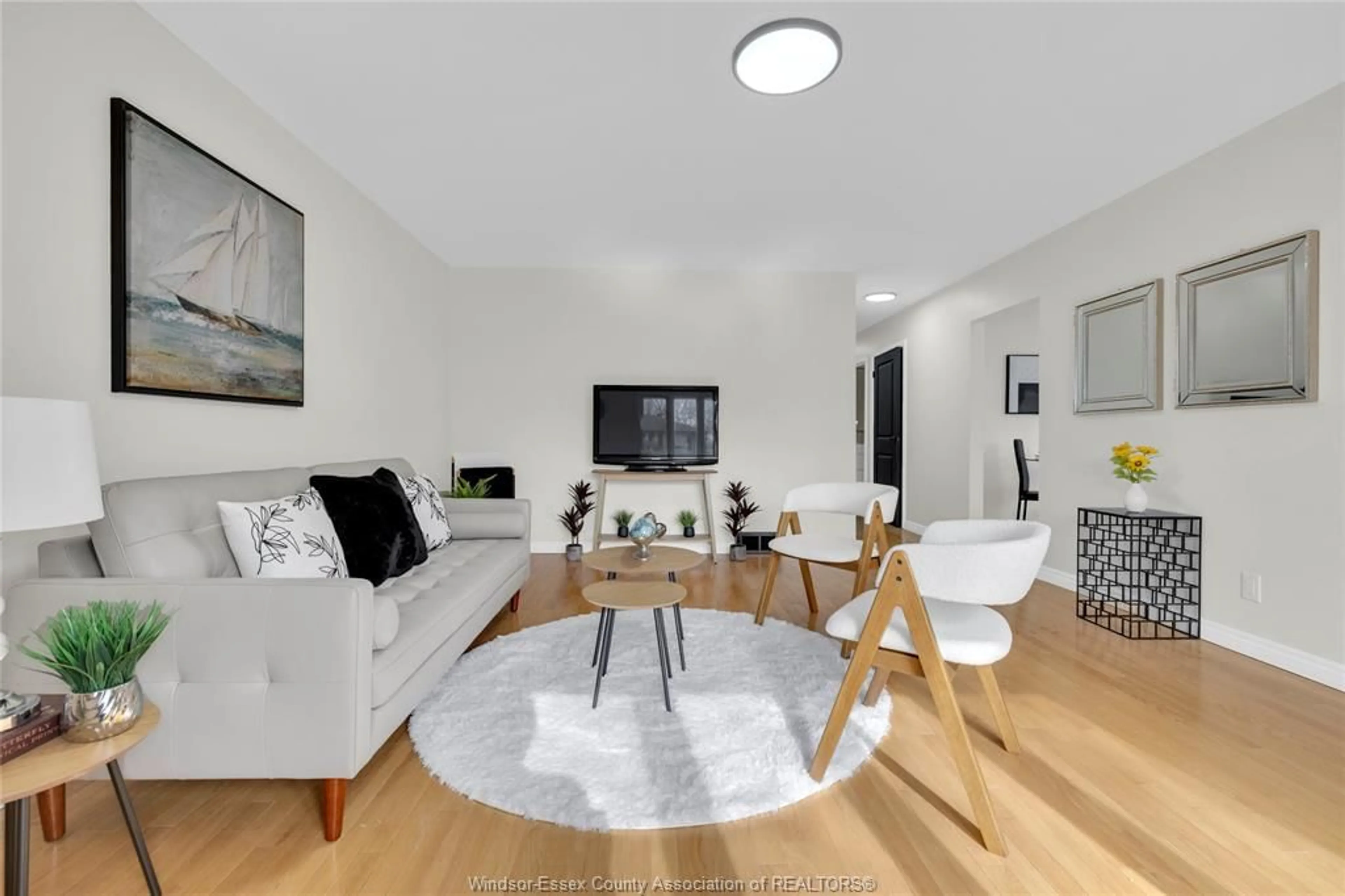 Living room with furniture, unknown for 556 CLOVER, Windsor Ontario N8P 1C6