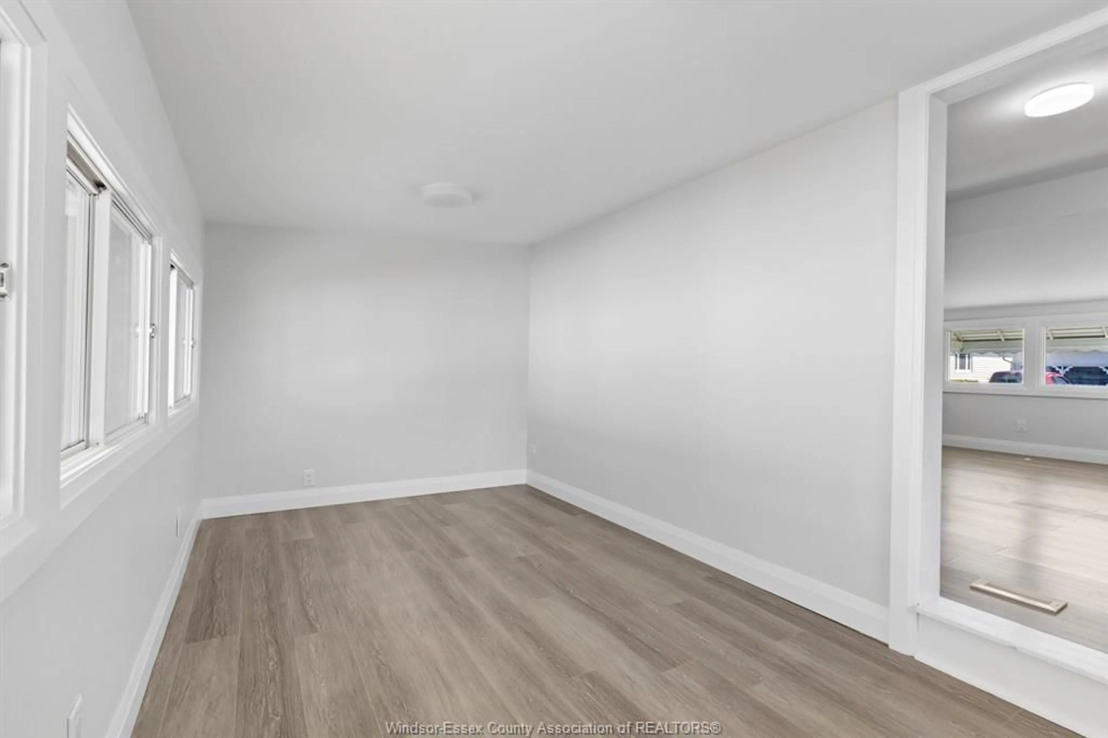 A pic of a room for 270 BEVERLY, Essex Ontario N8M 1N4