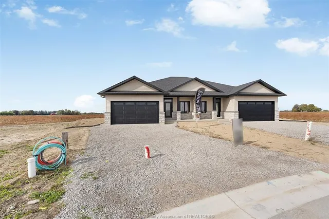 200 WORTHINGTON Crt, Chatham 3