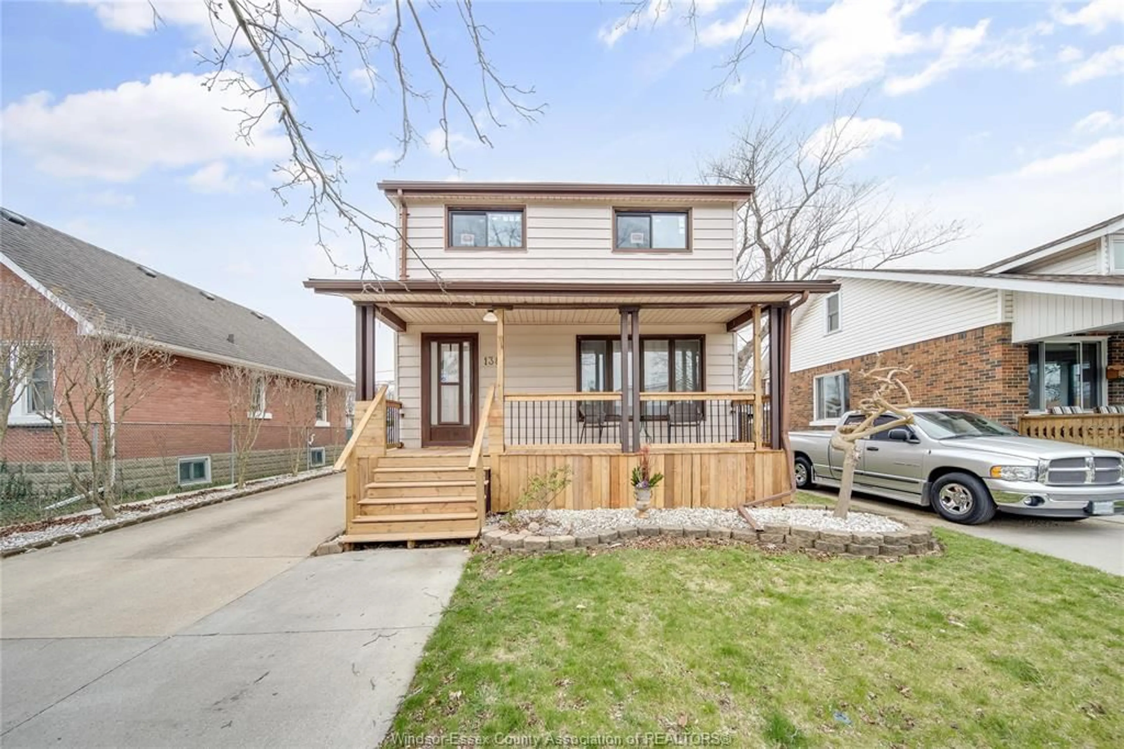 Home with brick exterior material, street for 1381 ARTHUR Rd, Windsor Ontario N8Y 3Y5