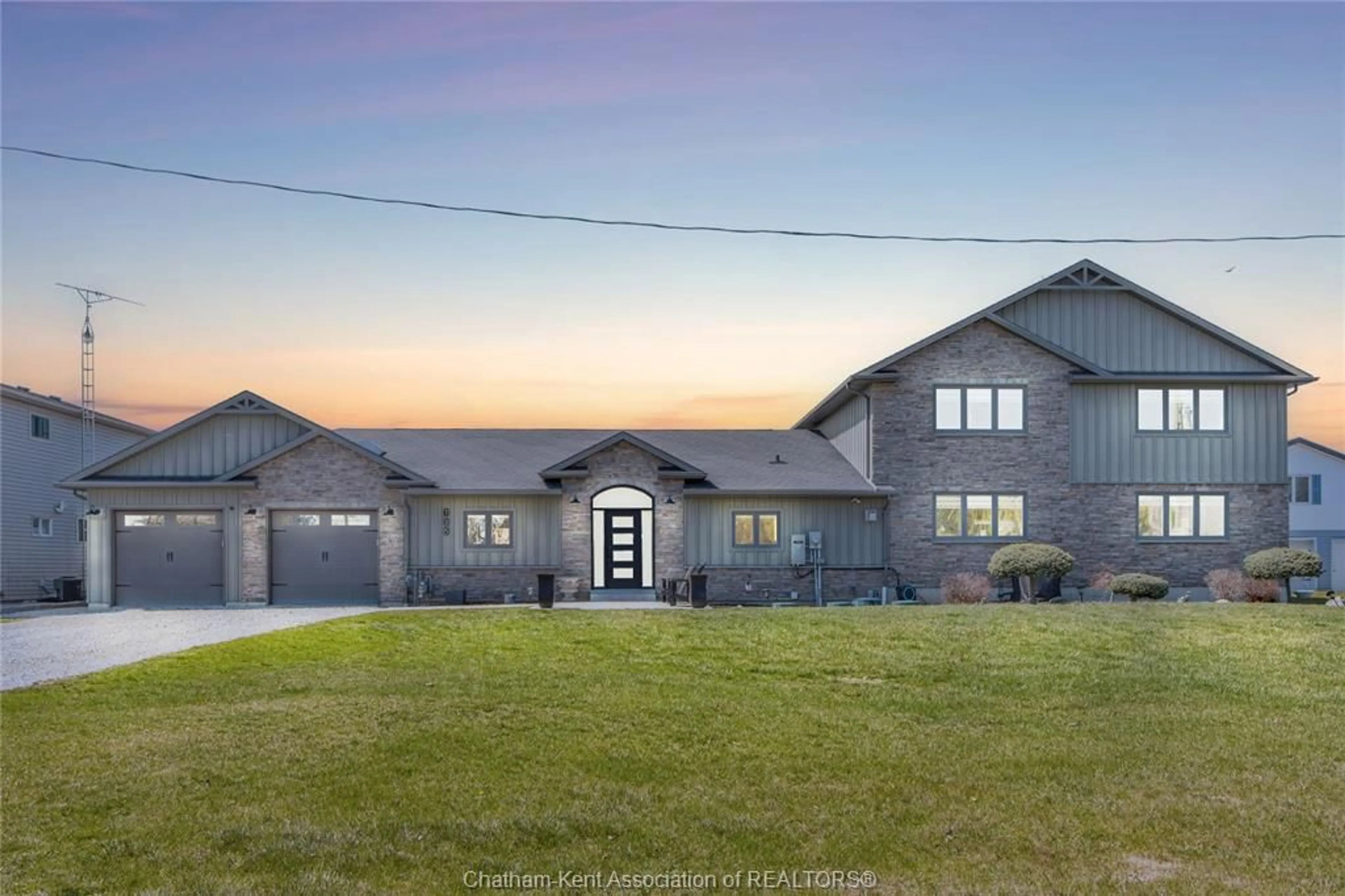 Home with brick exterior material, unknown for 735 TISDELLE Dr, Lighthouse Cove Ontario N0P 2L0