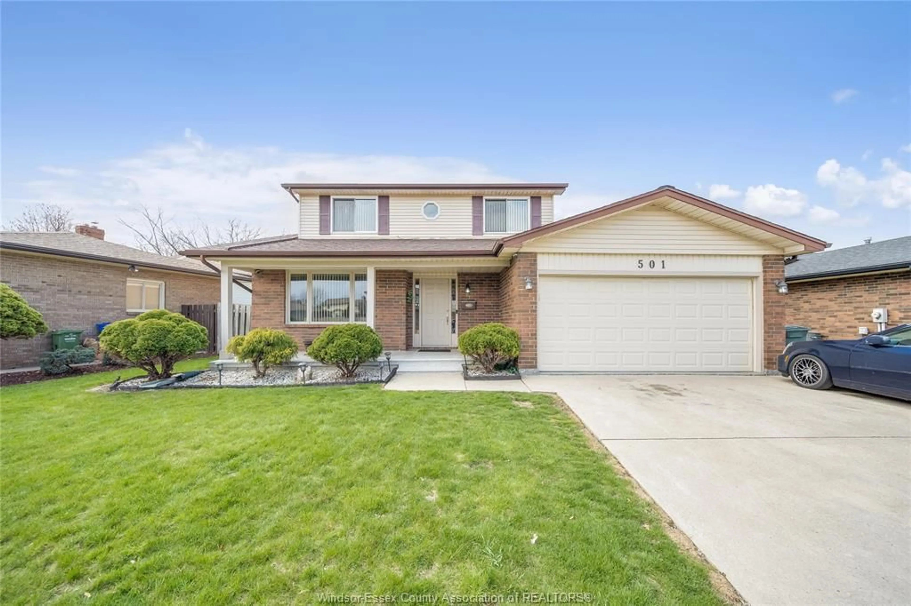 Home with brick exterior material, street for 501 GREEN VALLEY Dr, Tecumseh Ontario N8N 4C2