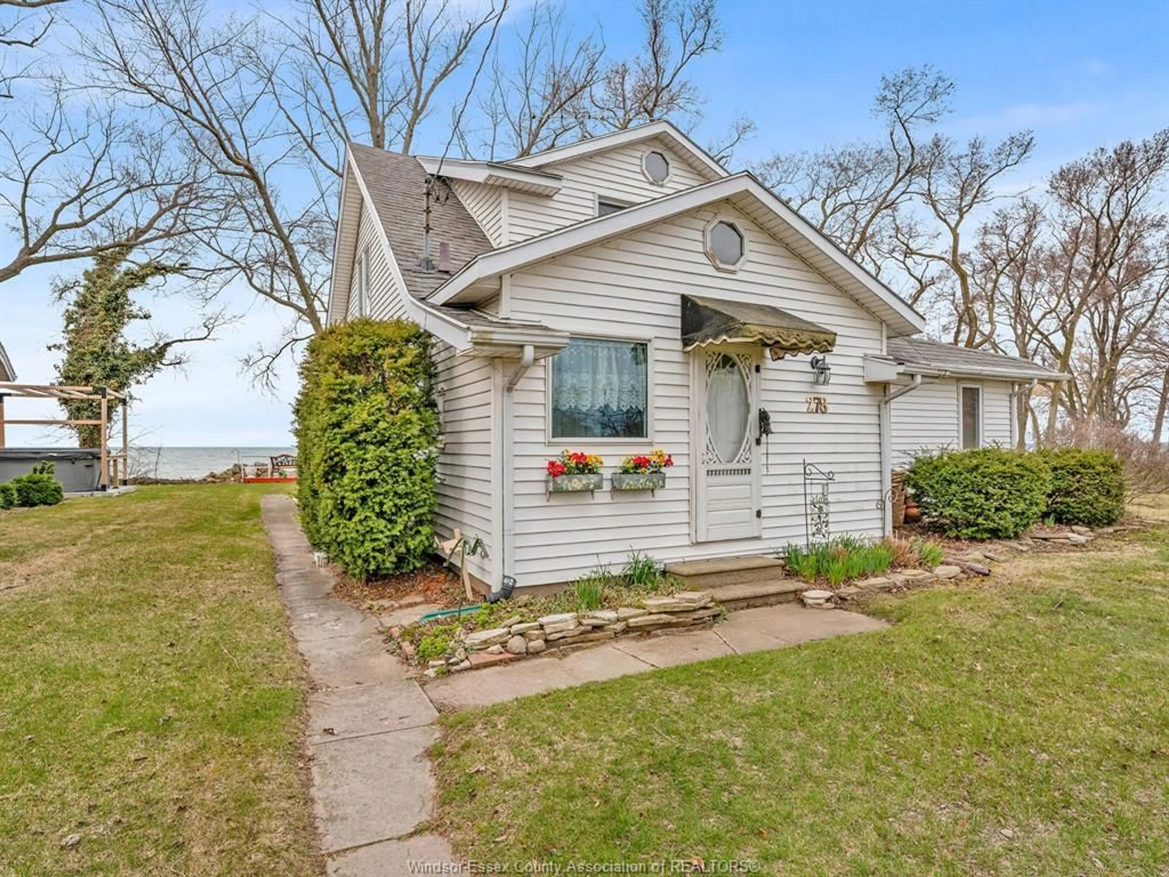 Unknown for 278 ROBSON Rd, Leamington Ontario N8H 5R4