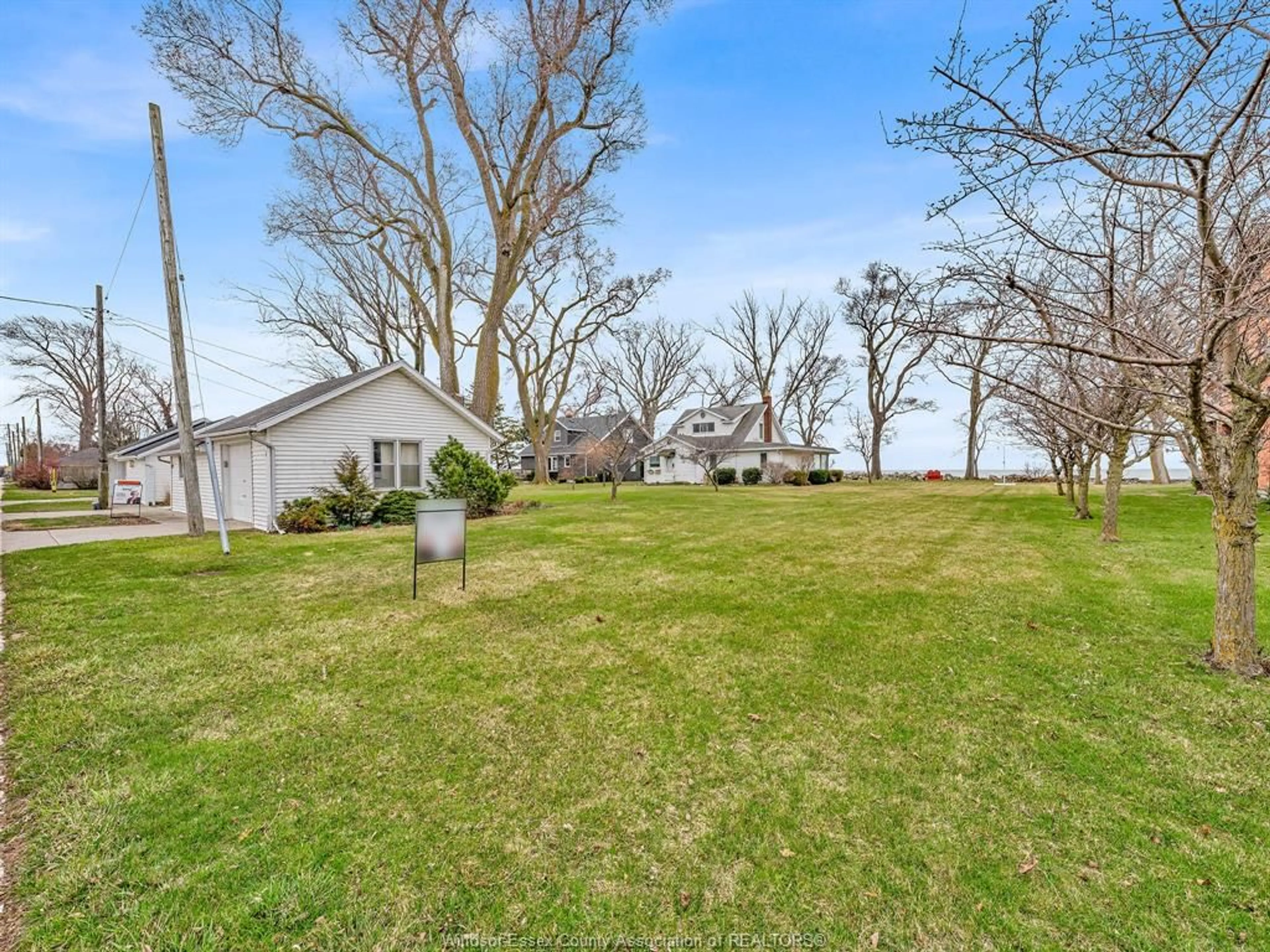 A pic from outside/outdoor area/front of a property/back of a property/a pic from drone, water/lake/river/ocean view for V/L ROBSON Rd, Leamington Ontario N8H 5R4