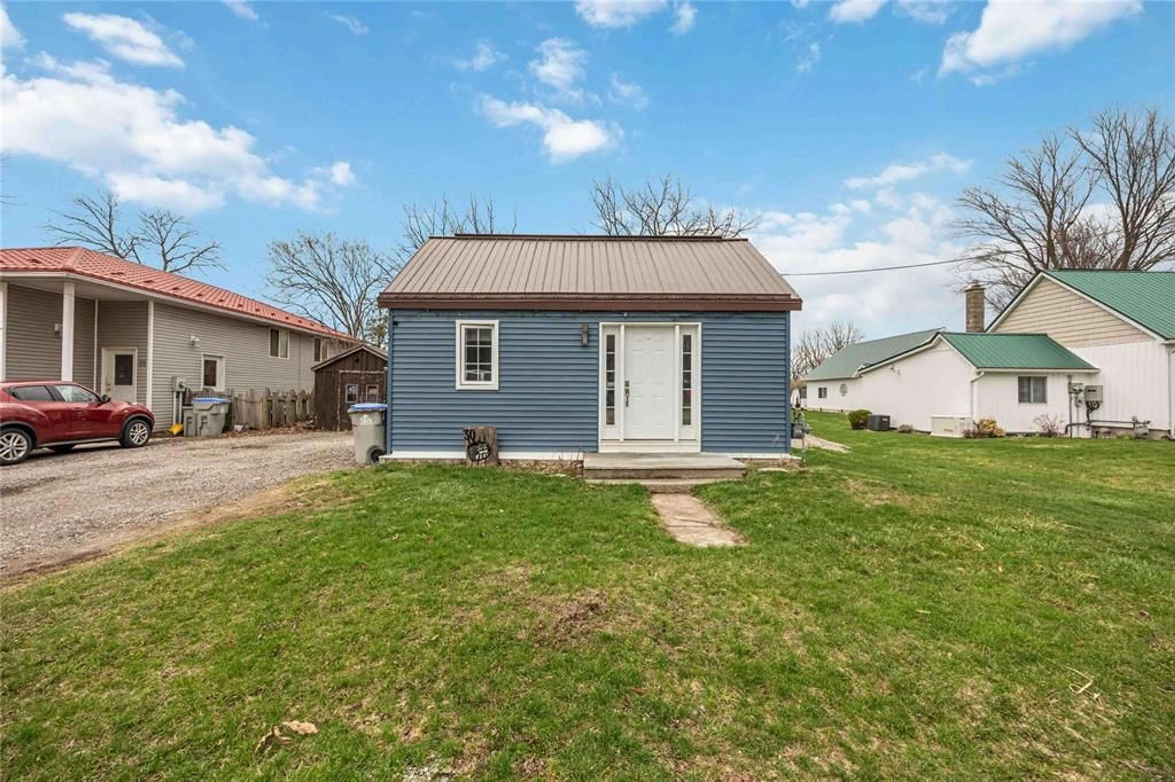 Shed for 30 Queen St, Lambton Shores Ontario N0N 1J0