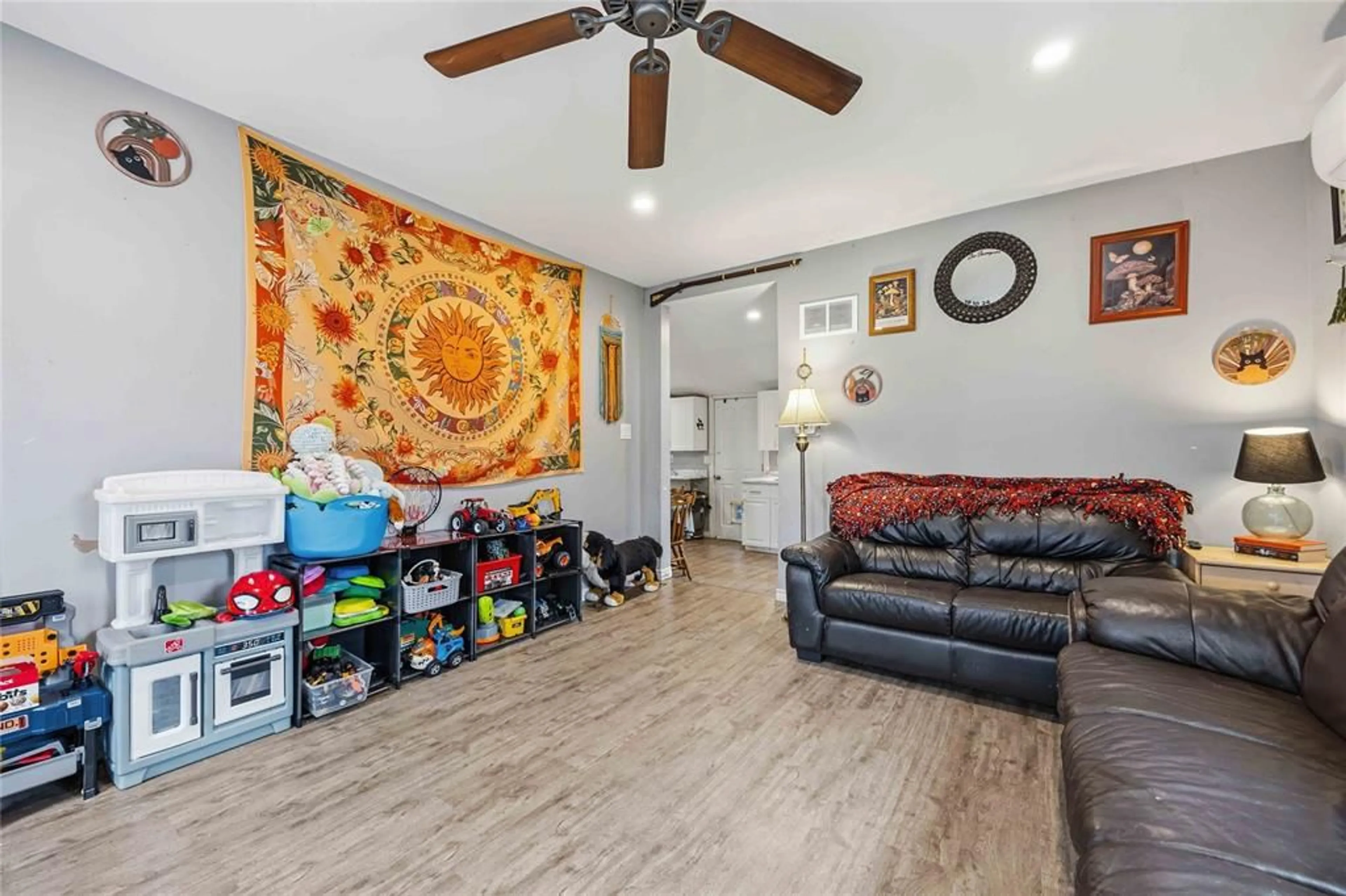 Unknown for 30 Queen St, Lambton Shores Ontario N0N 1J0