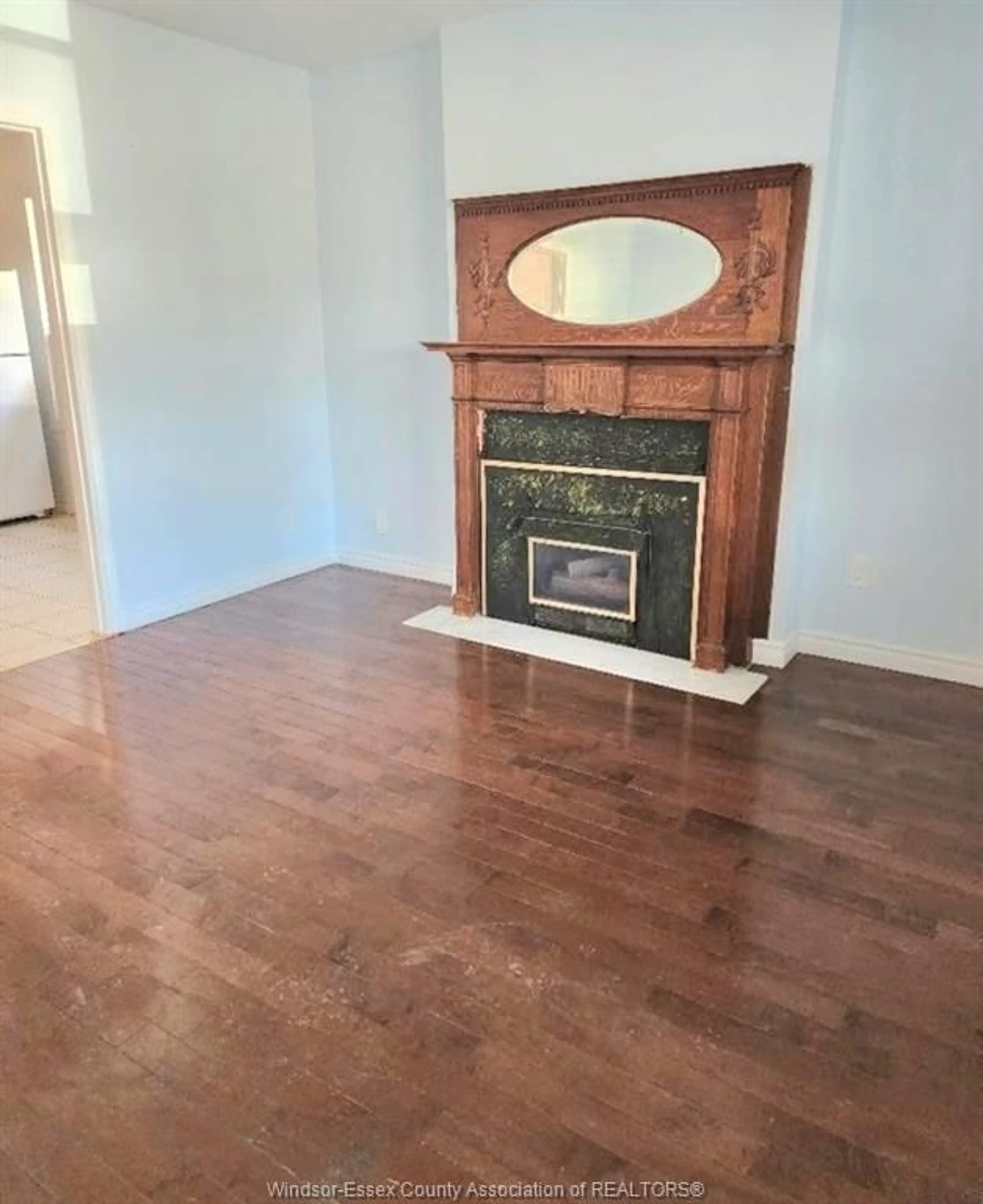 A pic of a room for 1561 York St, Windsor Ontario N8X 1W5