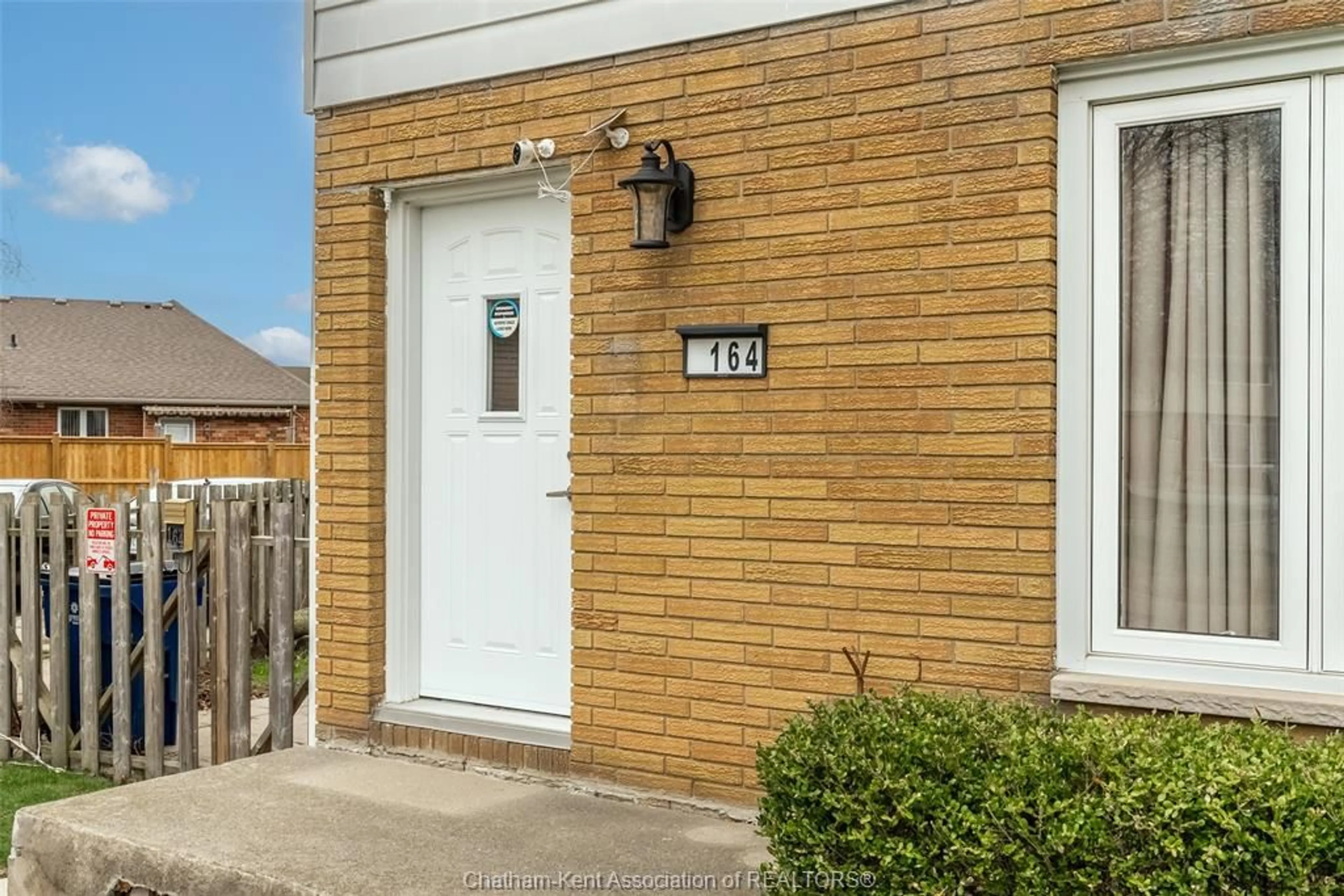 Unknown for 164 Timmins Cres, Chatham Ontario N7L 2J7