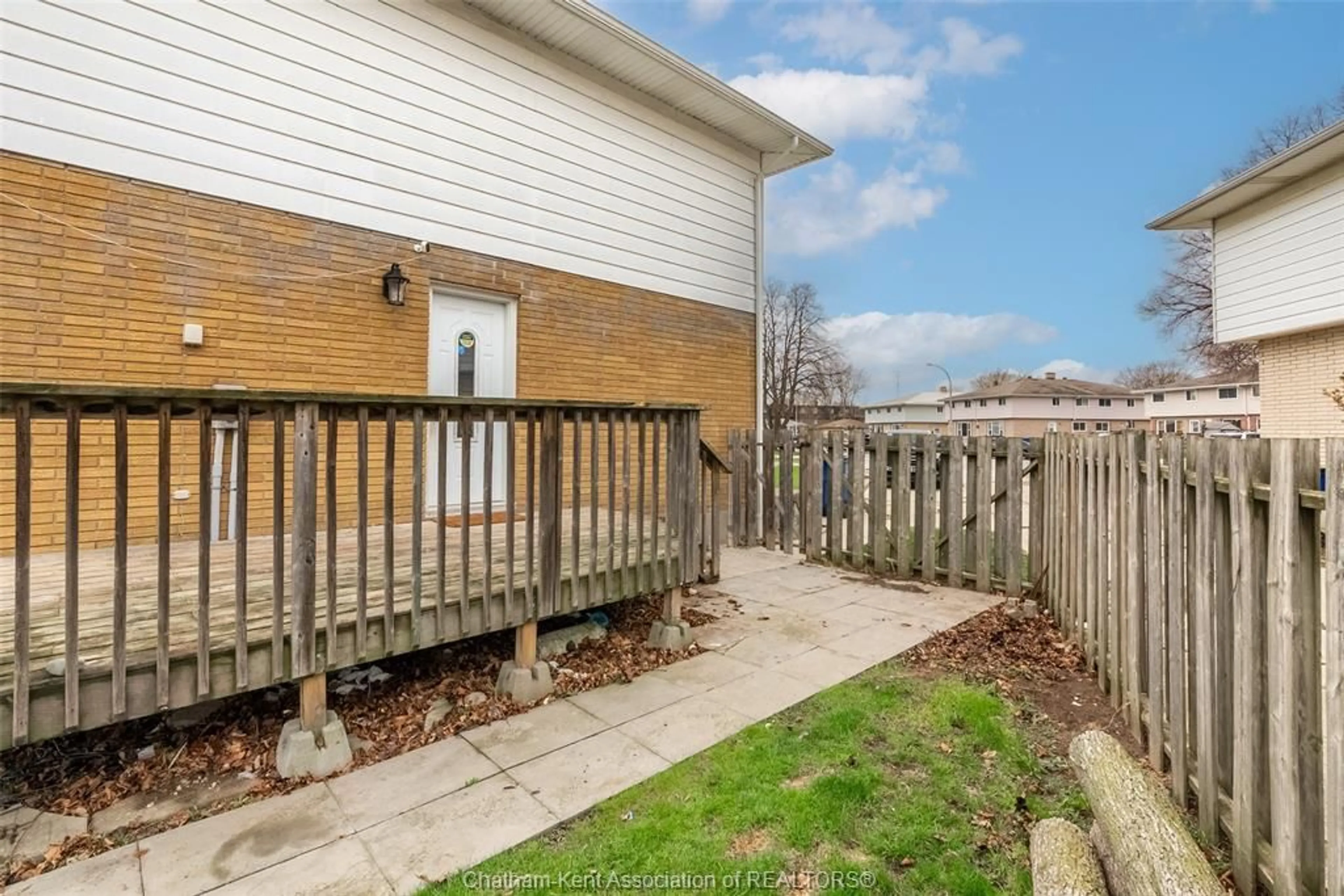 Unknown for 164 Timmins Cres, Chatham Ontario N7L 2J7