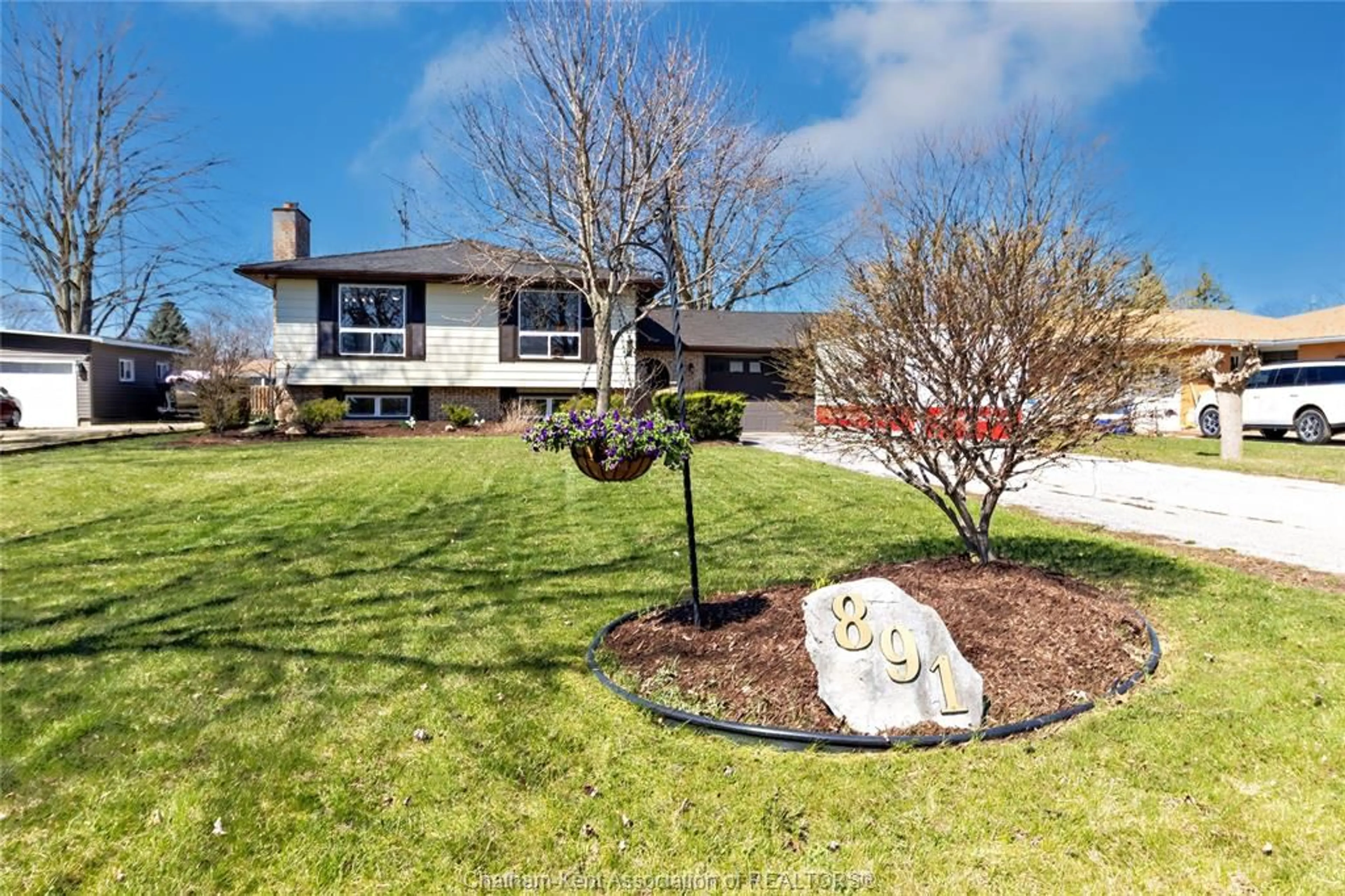 Unknown for 891 Maple Ave, Stoney Point Ontario N0R 1N0