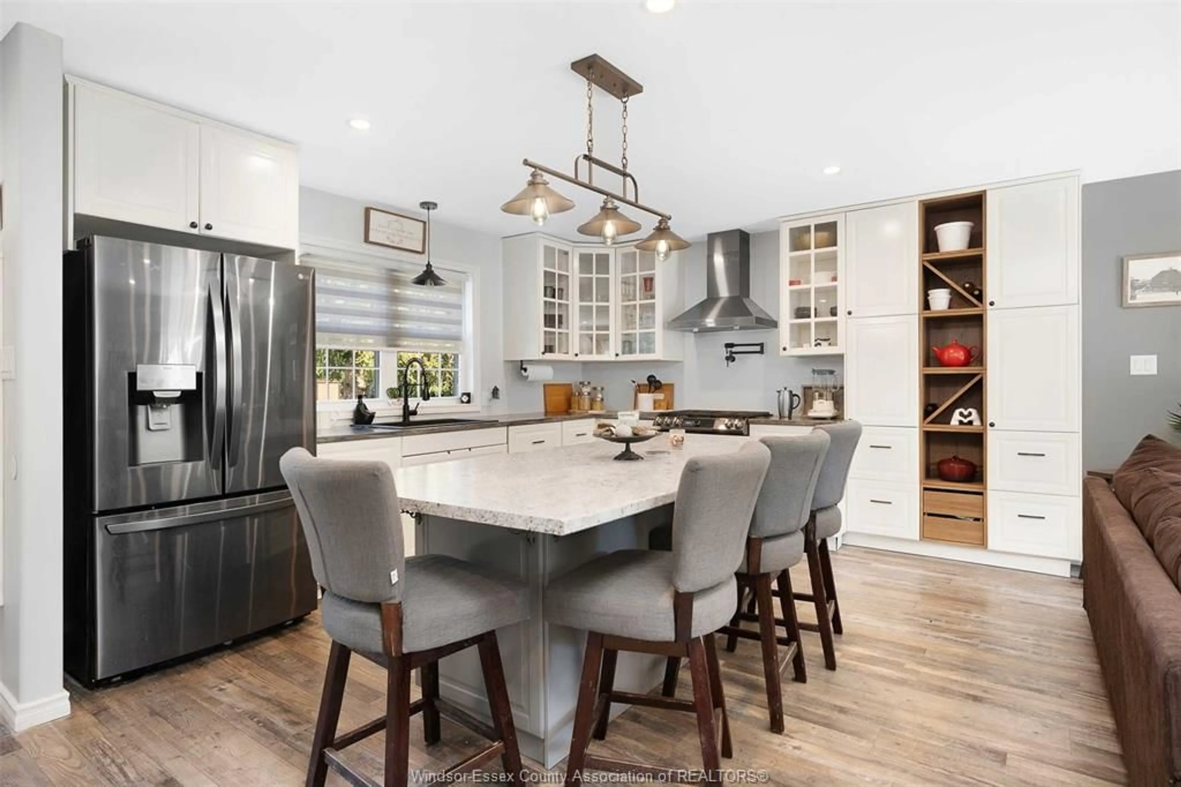 Open concept kitchen, ceramic/tile floor for 112 WASHINGTON, Harrow Ontario N0R 1G0