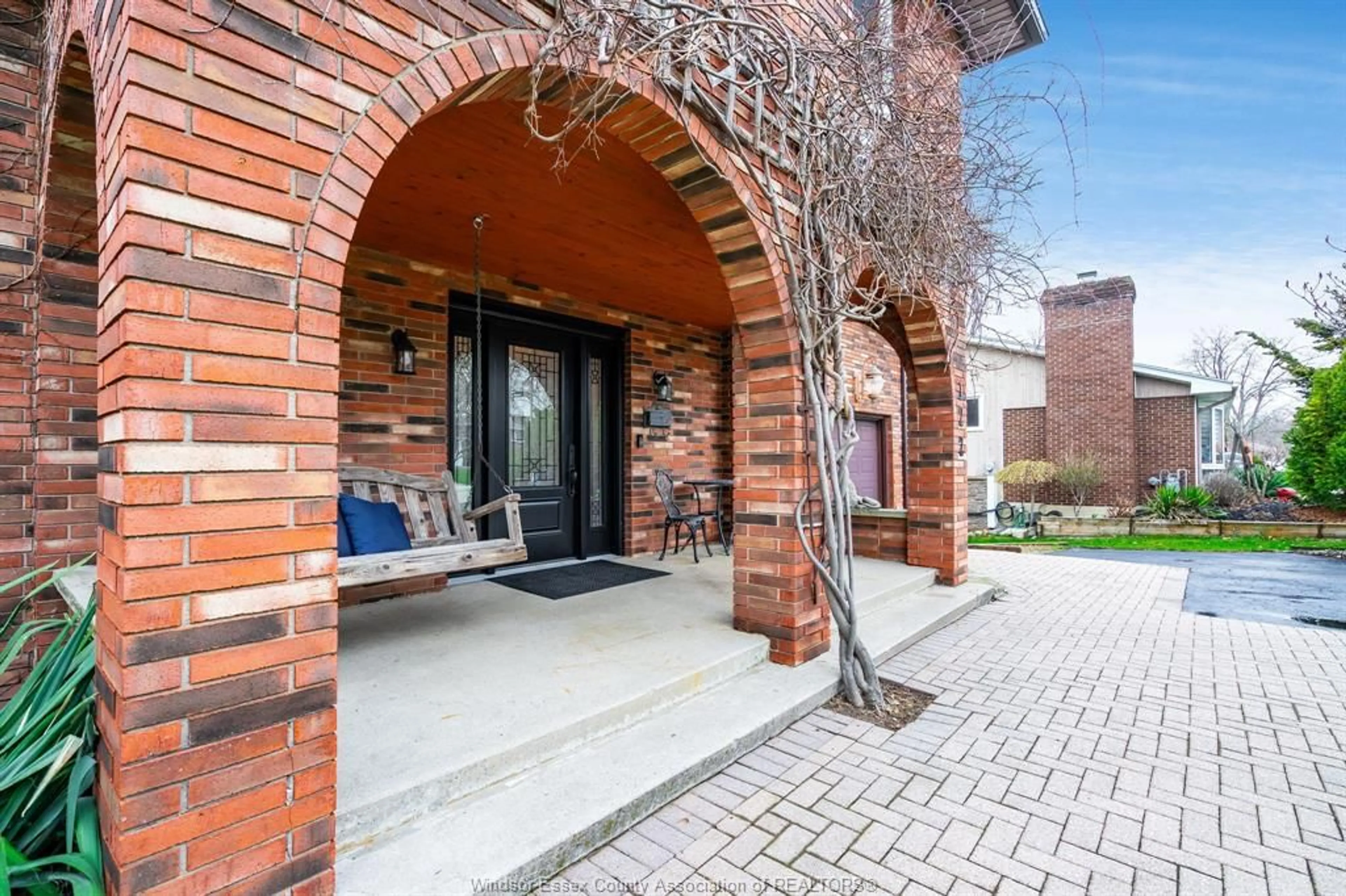 Patio, street for 122 Augustine, Kingsville Ontario N9Y 1C5