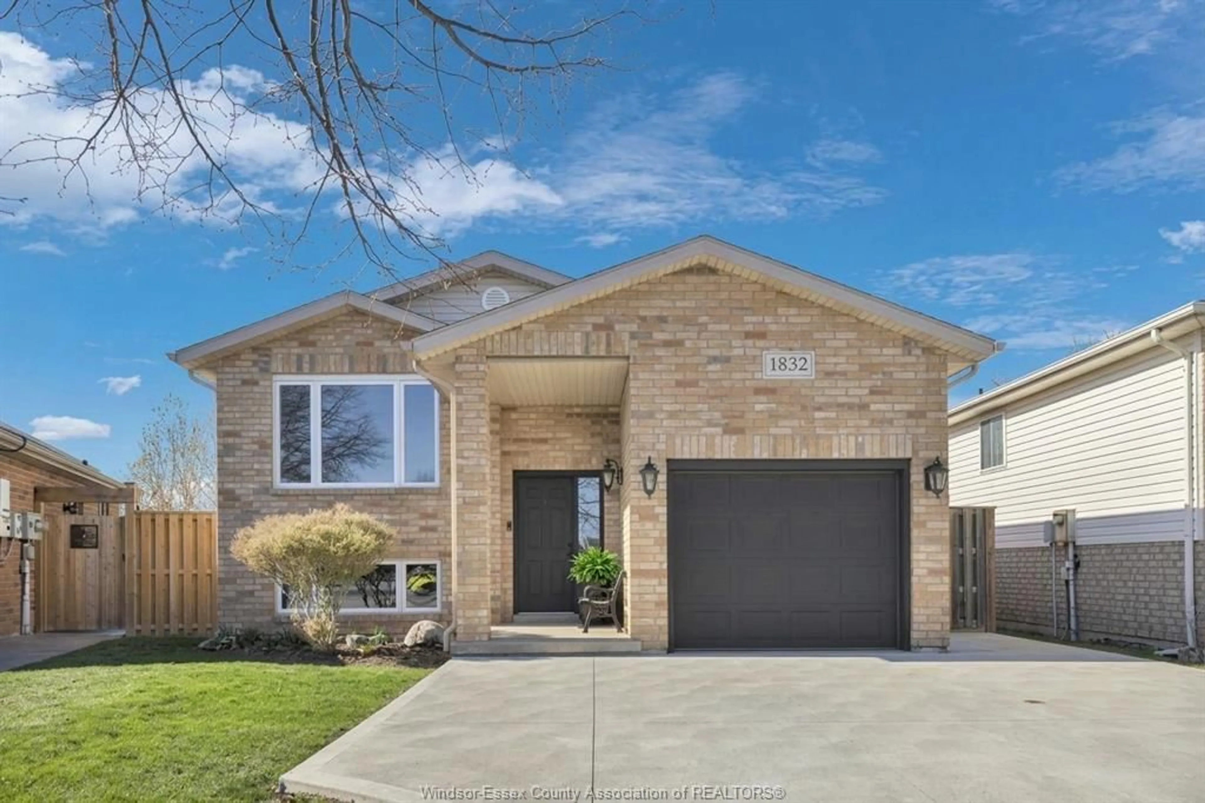 Home with brick exterior material, street for 1832 VICKY Cir, Windsor Ontario N8W 5P6