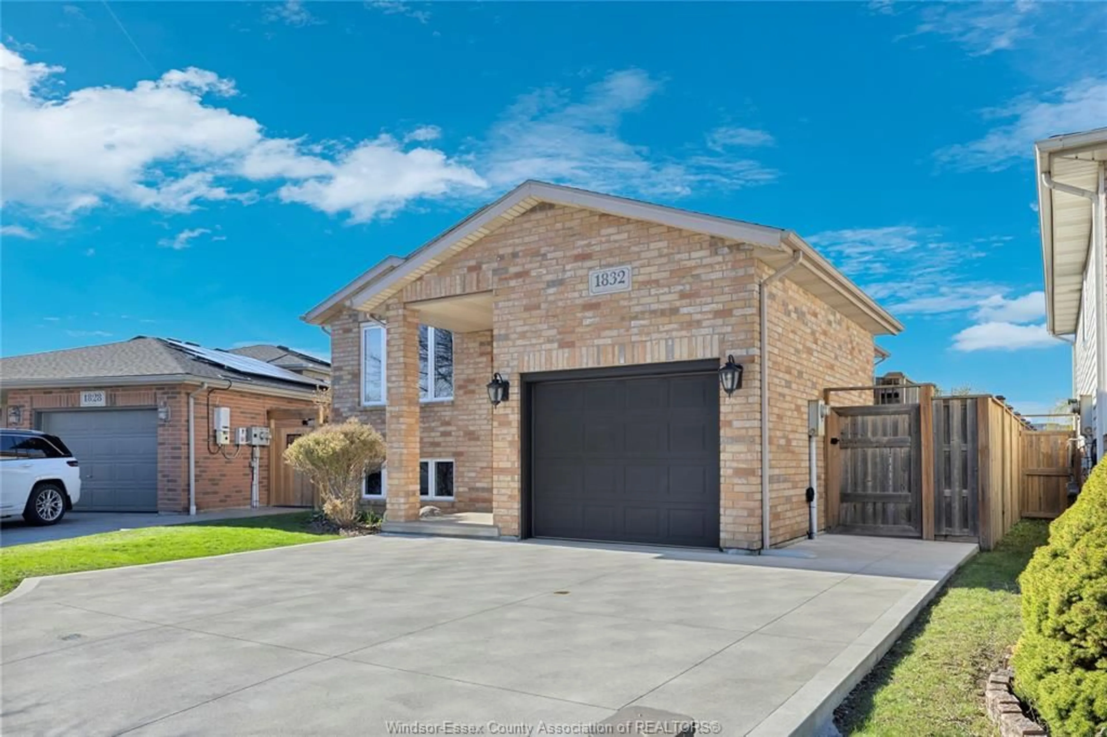 Home with brick exterior material, street for 1832 VICKY Cir, Windsor Ontario N8W 5P6