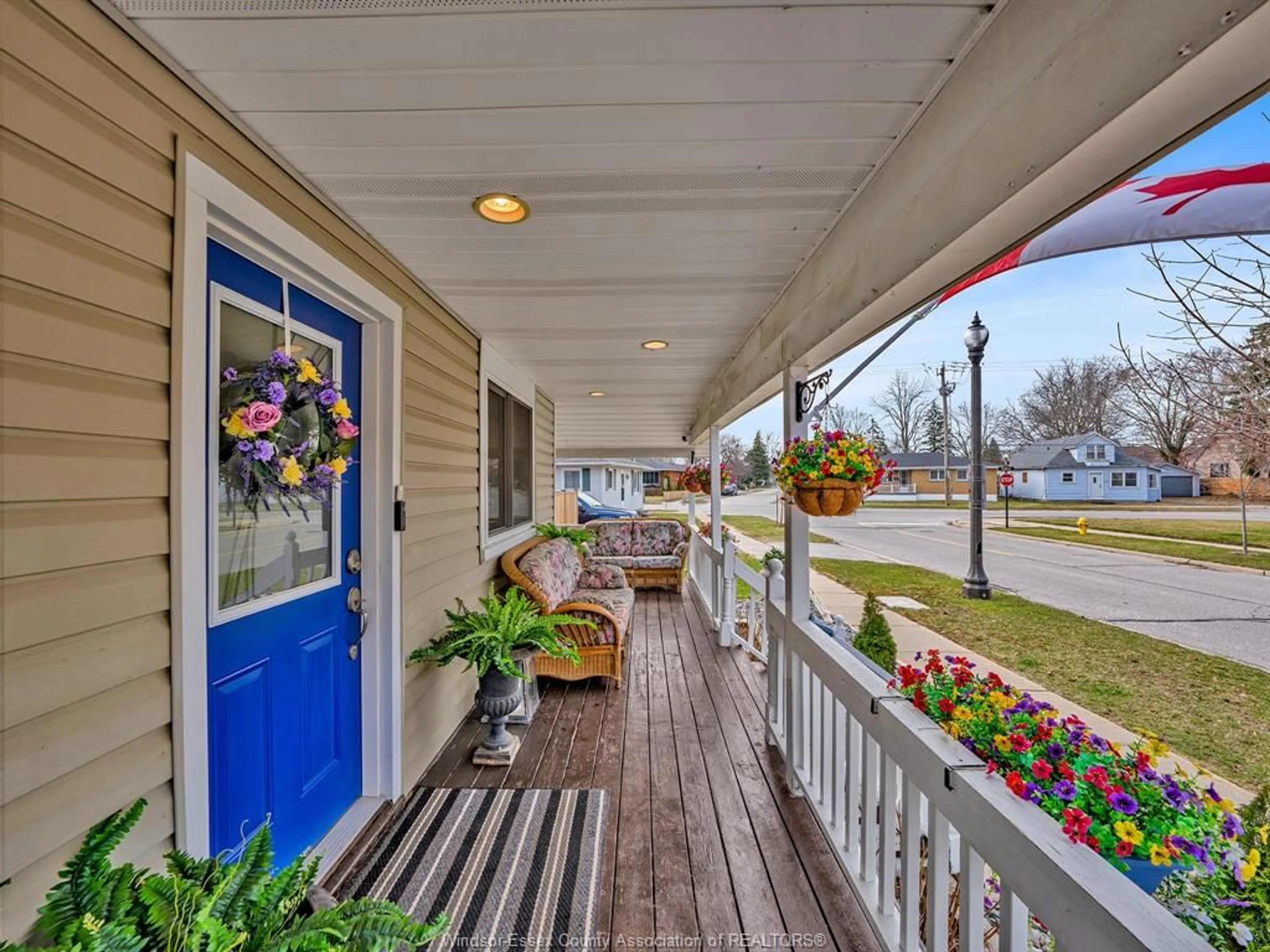 Indoor entryway for 303 KING, Amherstburg Ontario N9V 2C8