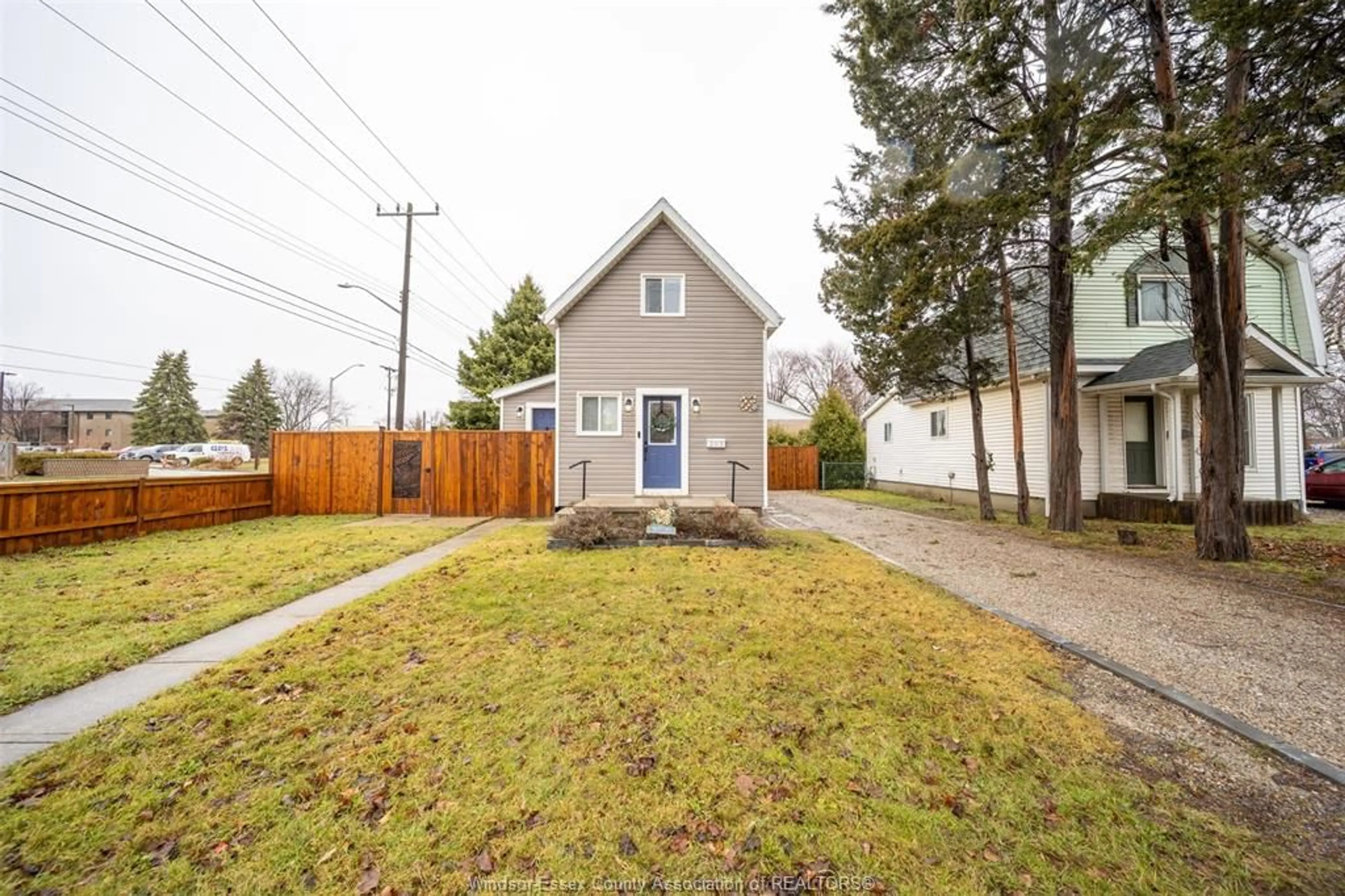 Unknown for 203 SHELDON Ave, Chatham Ontario N7L 3N1