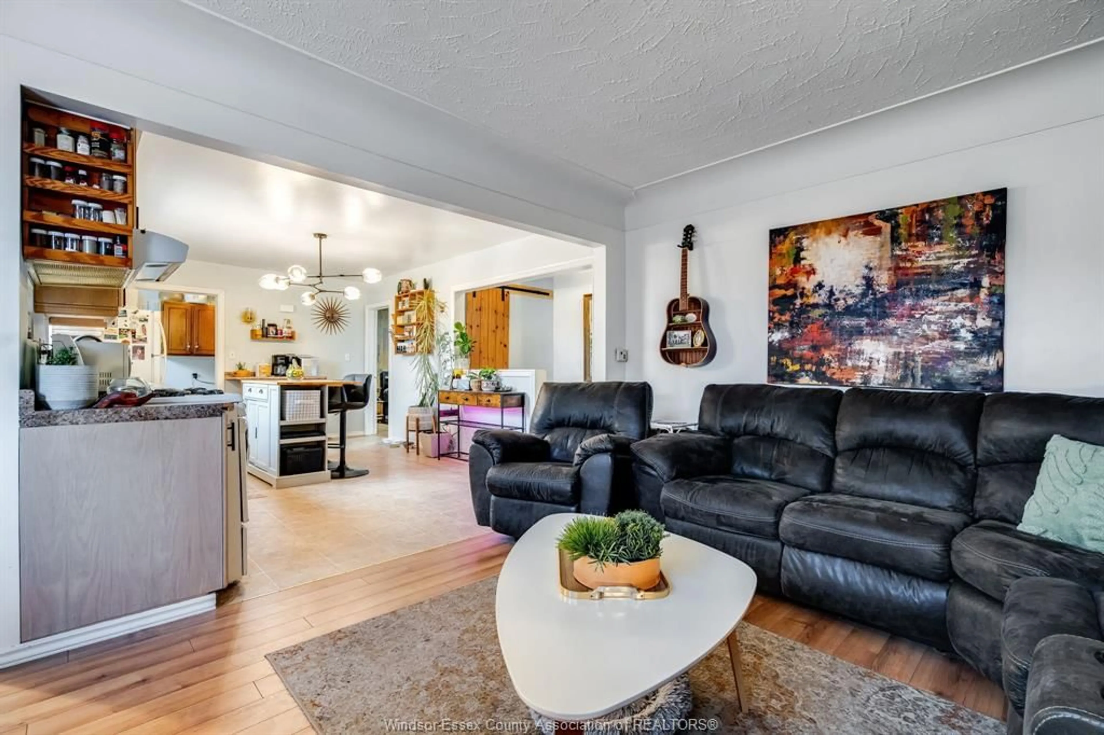 Living room with furniture, unknown for 6 Standaert Rd, Chatham Ontario N7M 5J7