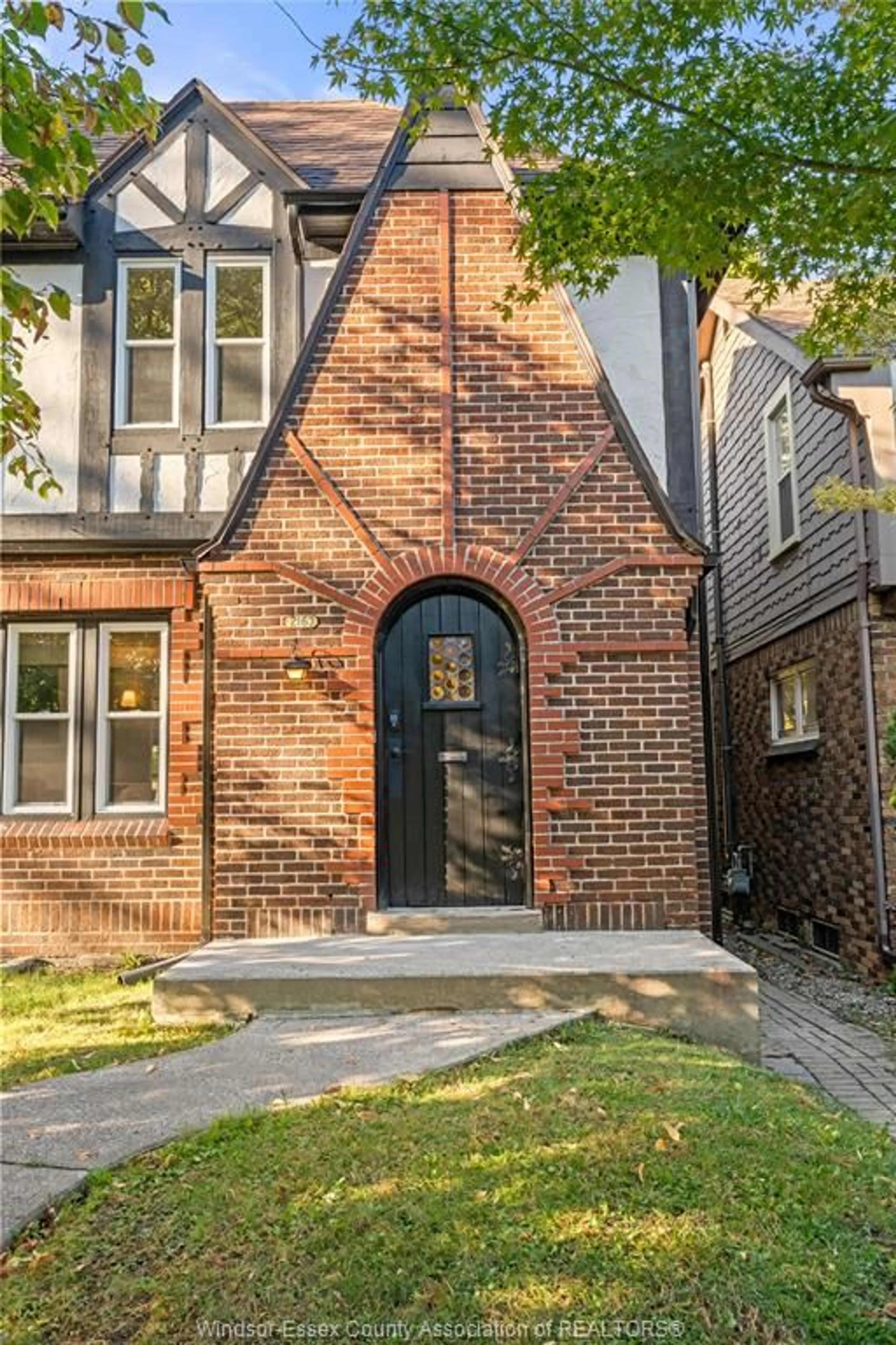 Home with brick exterior material, street for 2163 VICTORIA, Windsor Ontario N8X 1P8