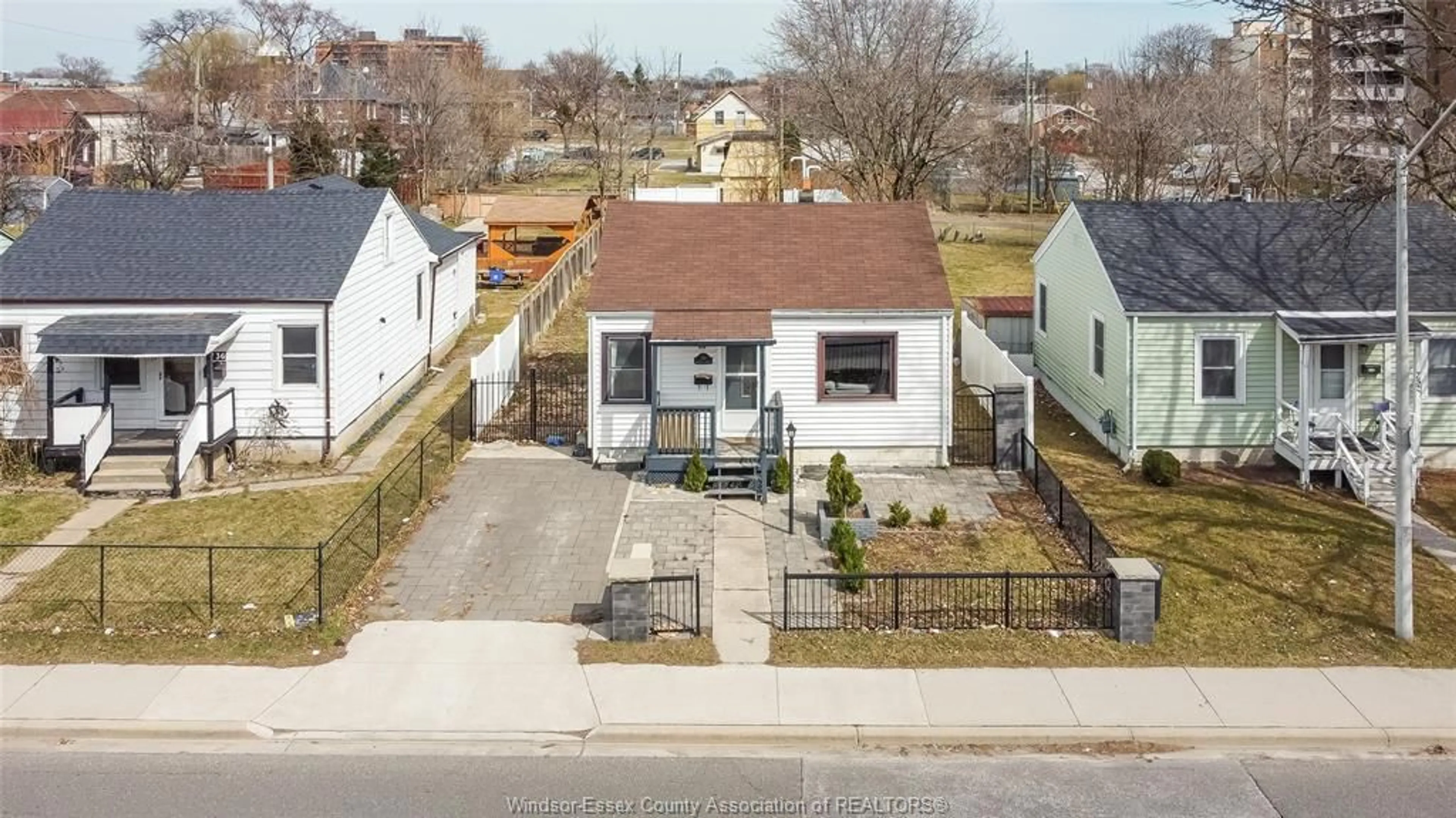 A pic from outside/outdoor area/front of a property/back of a property/a pic from drone, street for 744 MCDOUGALL St, Windsor Ontario N9A 1L8