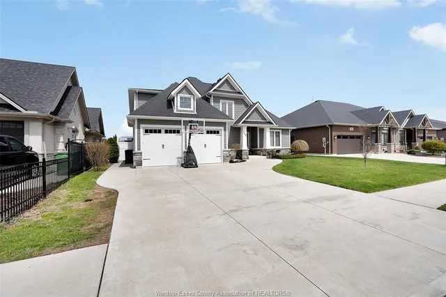 139 Blue Jay Cres, Kingsville 5