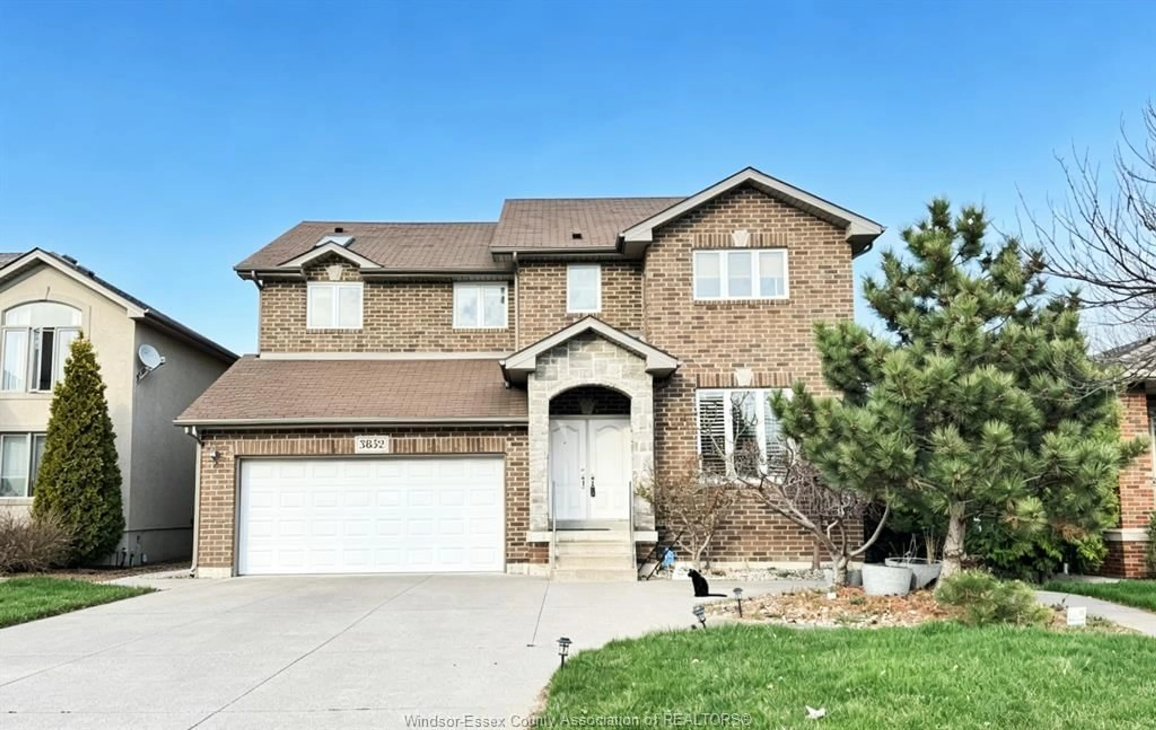 Home with brick exterior material, street for 3852 Concord, Windsor Ontario N9G 3B3