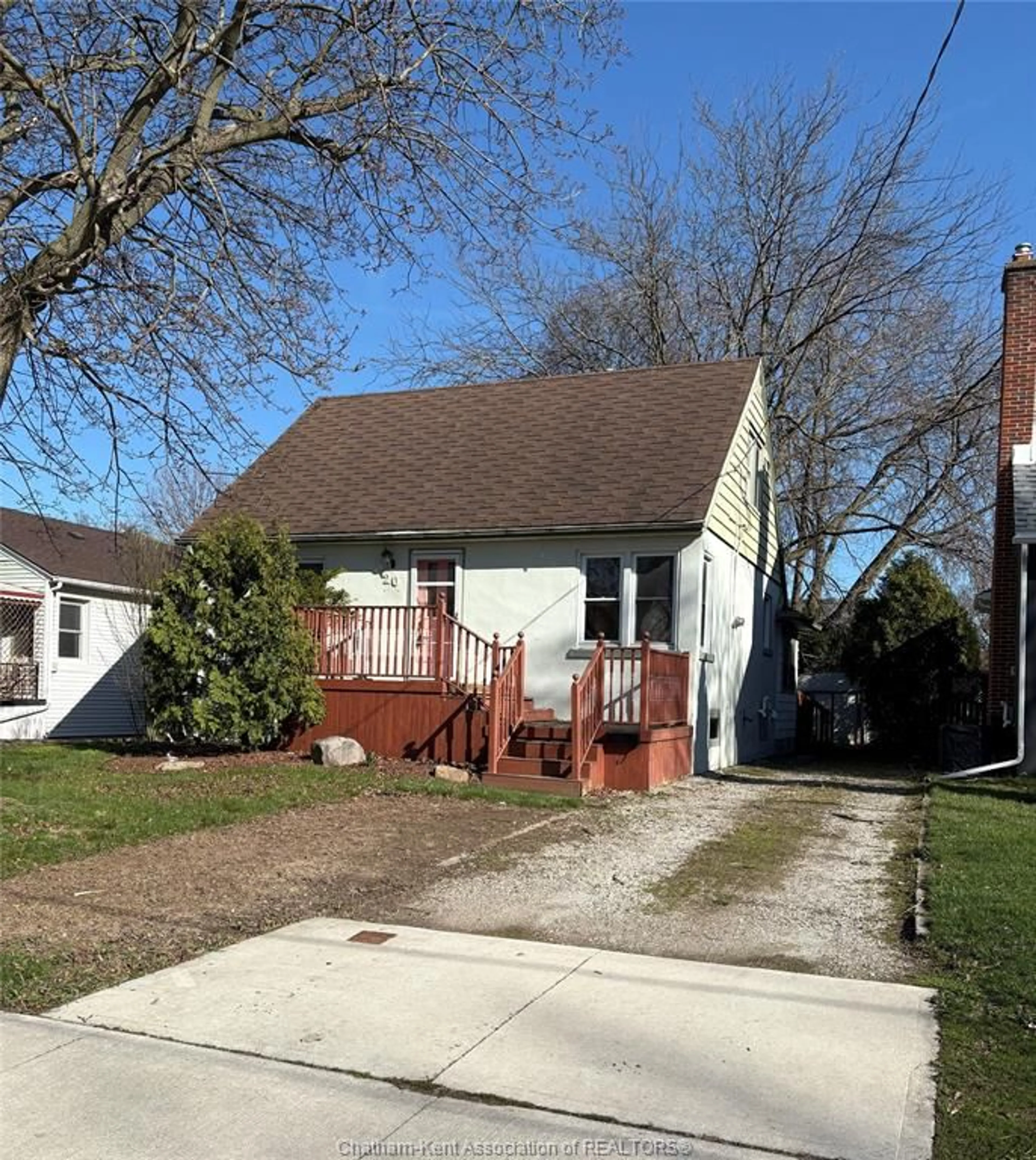 Home with vinyl exterior material, street for 20 KERR Ave, Chatham Ontario N7M 1B7