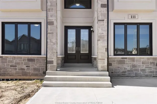 111 BONNET, Amherstburg 4