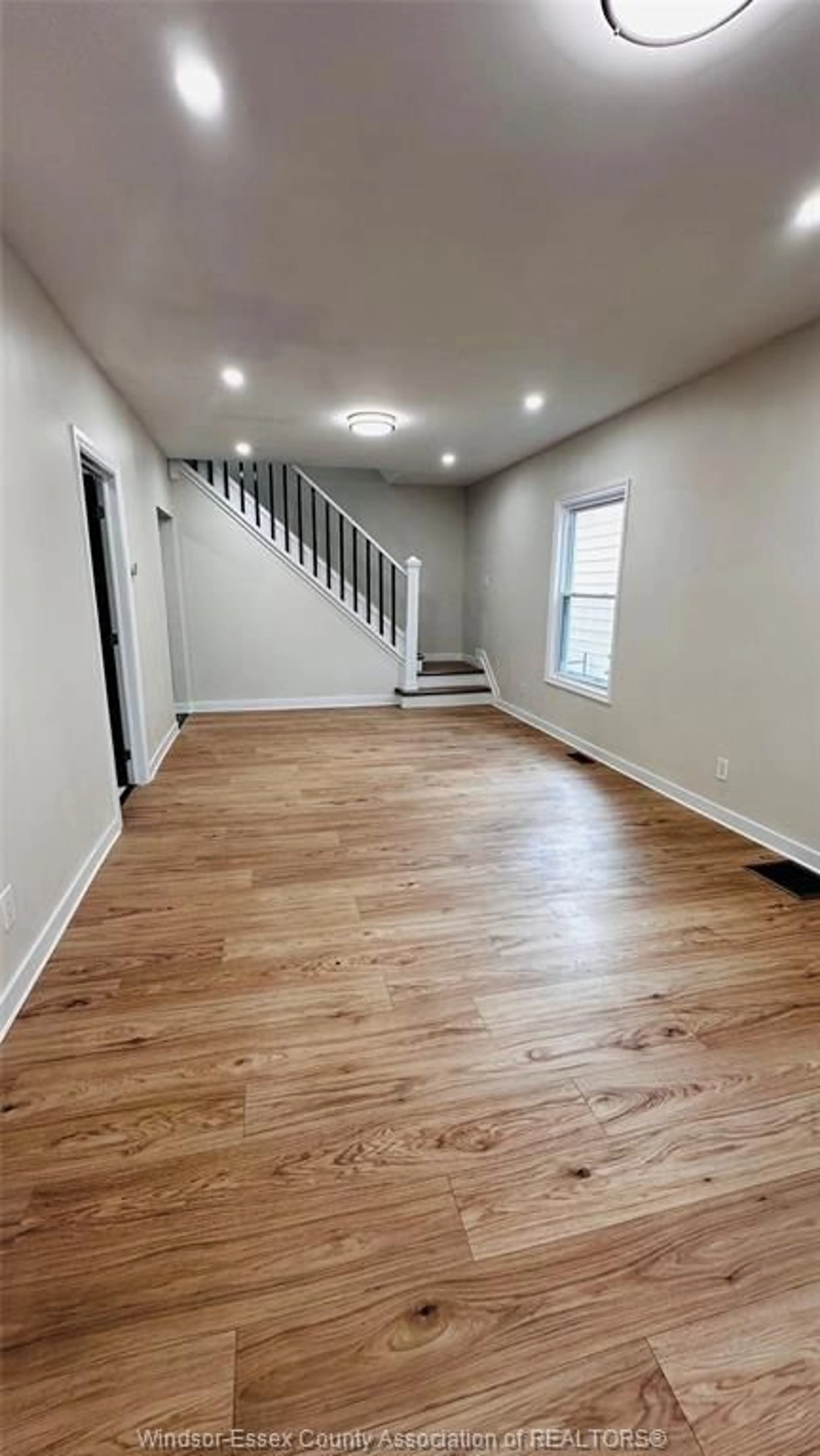 A pic of a room for 859 PIERRE Ave, Windsor Ontario N9A 2K9