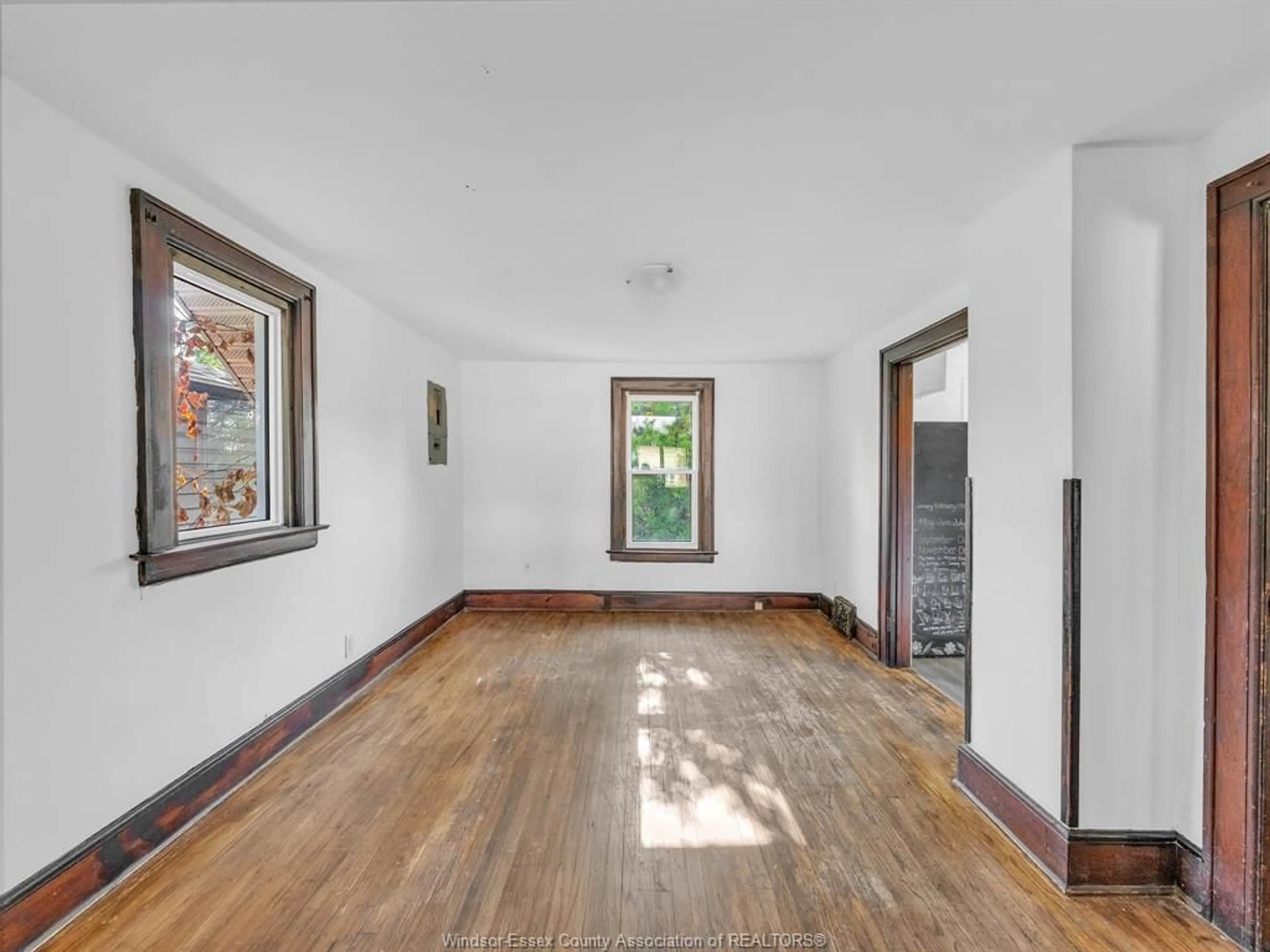 Unknown for 527-531 MCEWAN, Windsor Ontario N9B 2E7