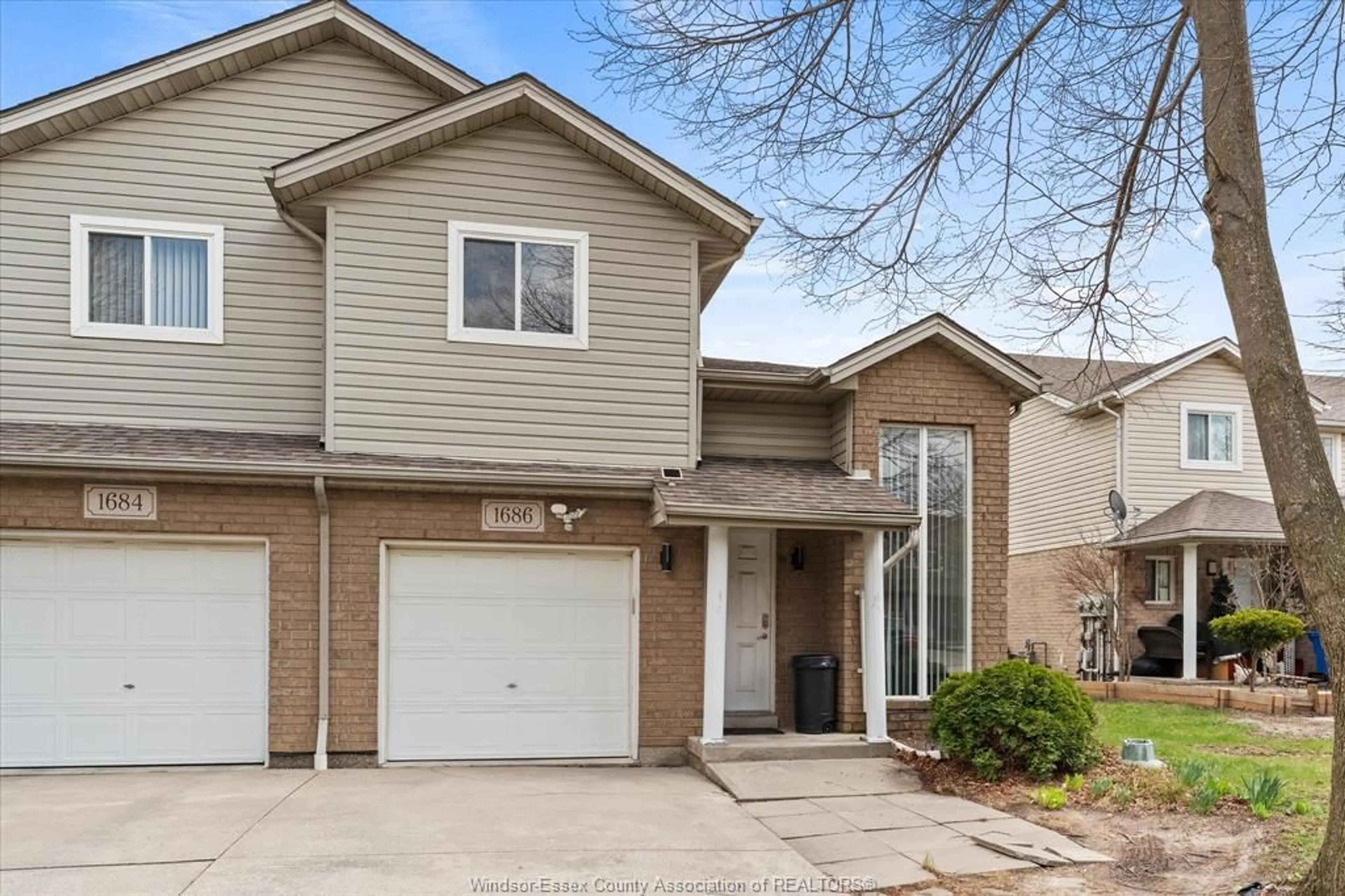 Unknown for 1686 FIELDCREST, Tecumseh Ontario N8N 4Z8