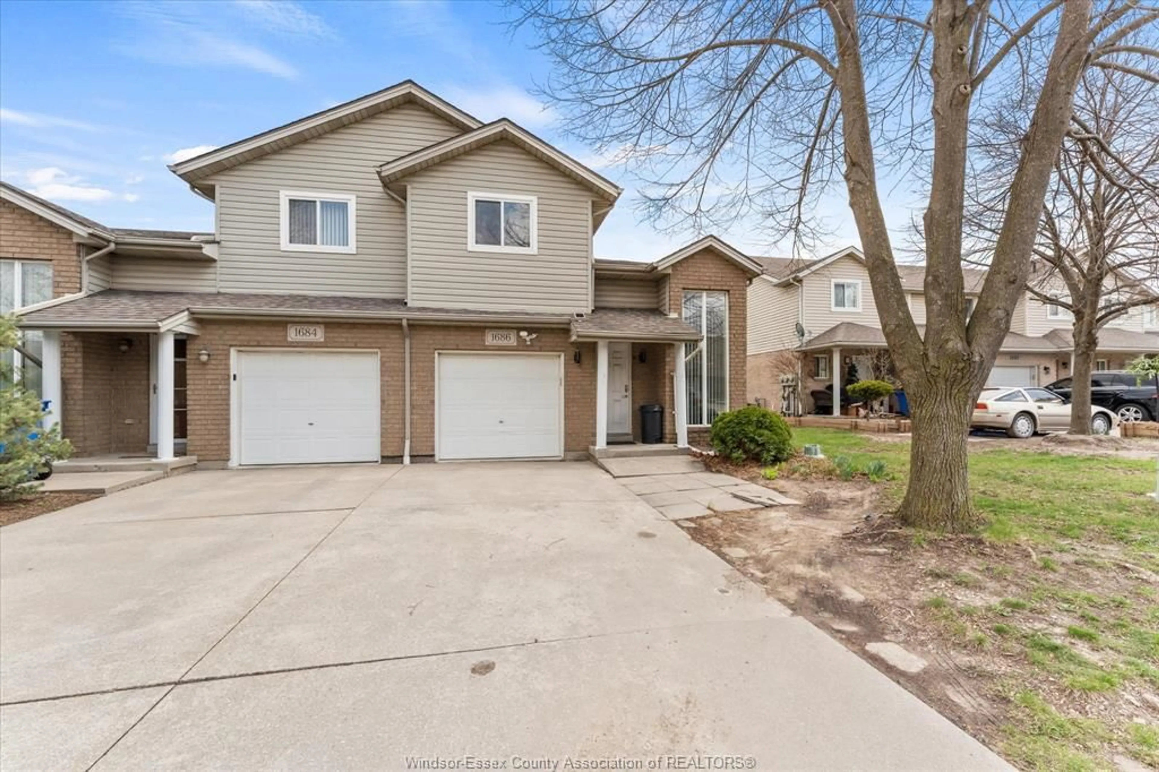 Unknown for 1686 FIELDCREST, Tecumseh Ontario N8N 4Z8