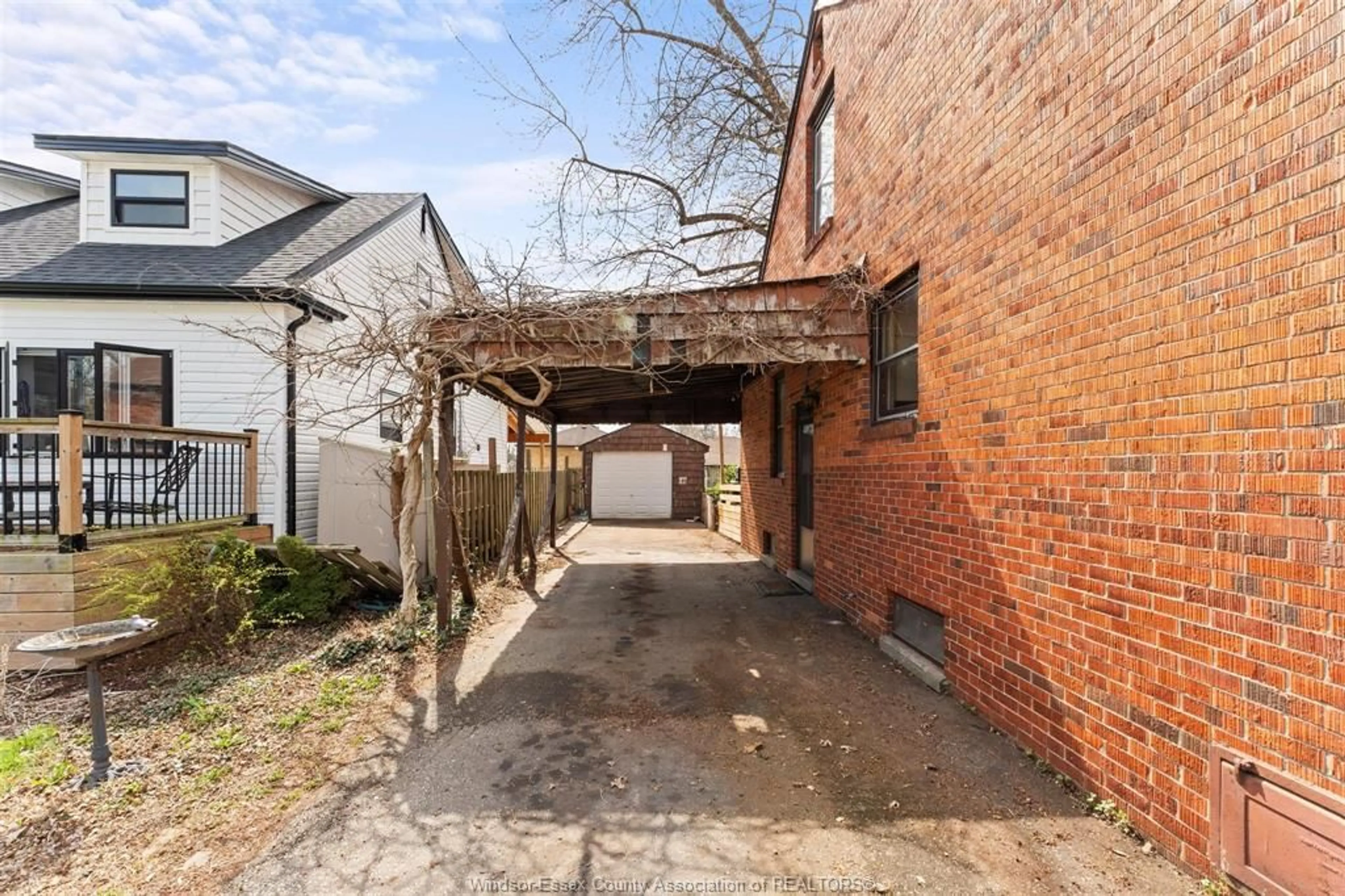 Patio, street for 7661 ST. ROSE Ave, Windsor Ontario N8S 1Y8