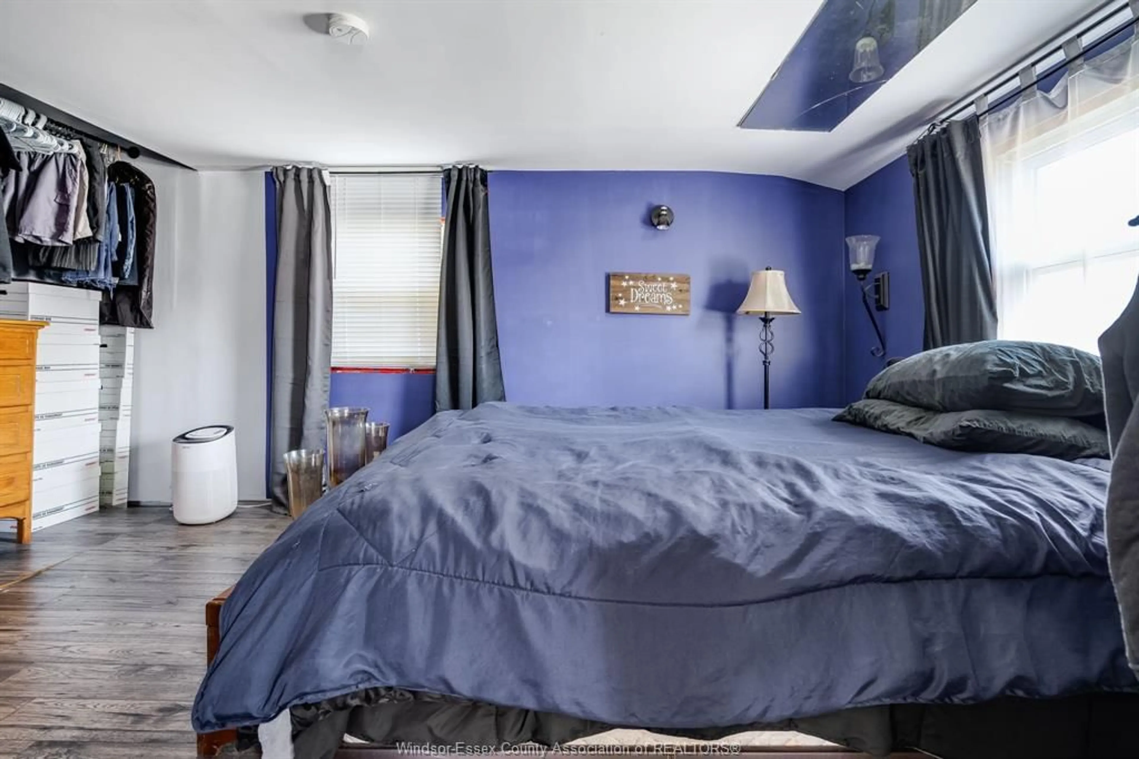 Bedroom with bed, unknown for 1044 Birch Ave, Kingsville Ontario N9Y 3V1