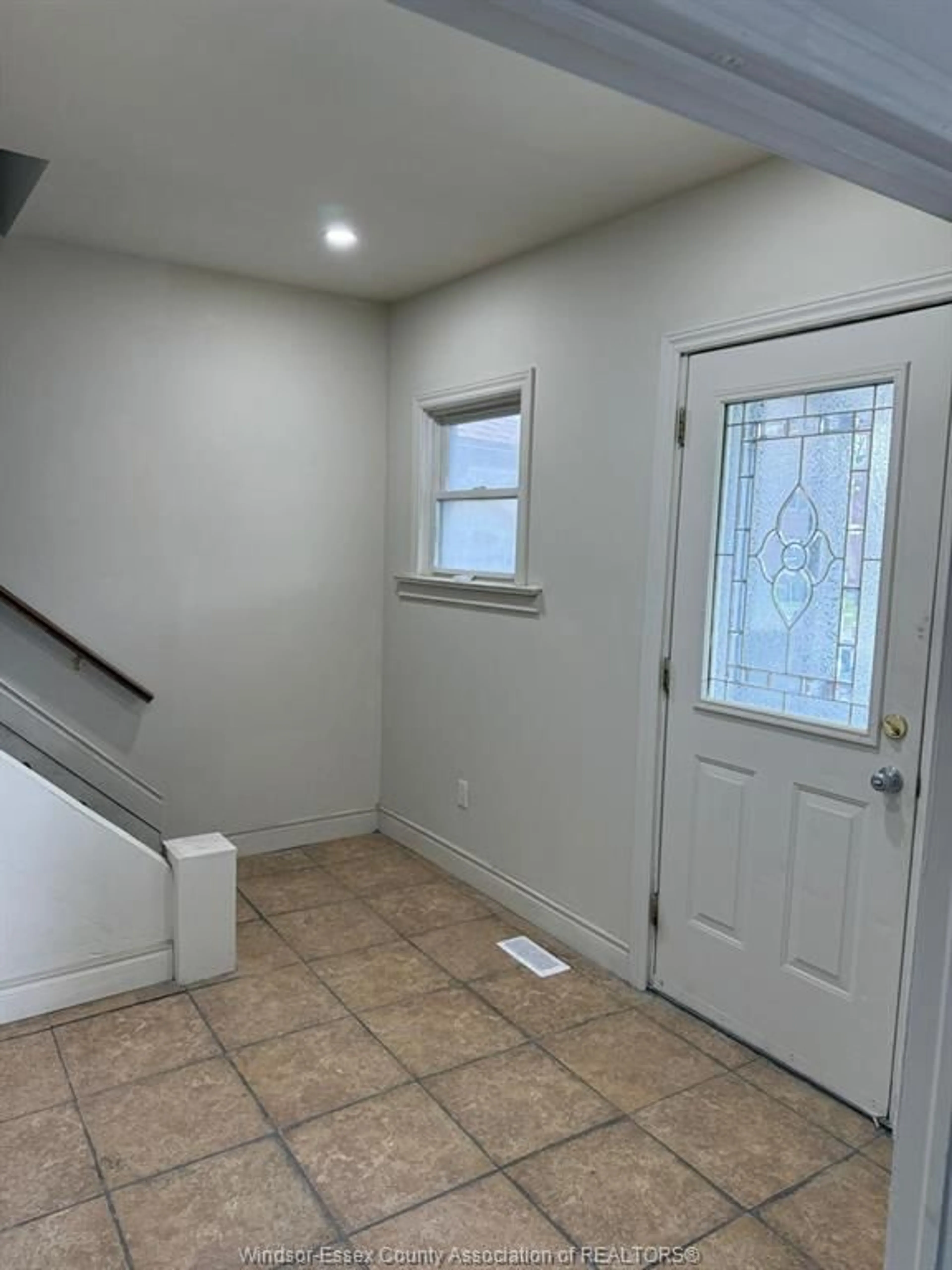 A pic of a room for 1430 DOUGALL Ave, Windsor Ontario N8X 1R8