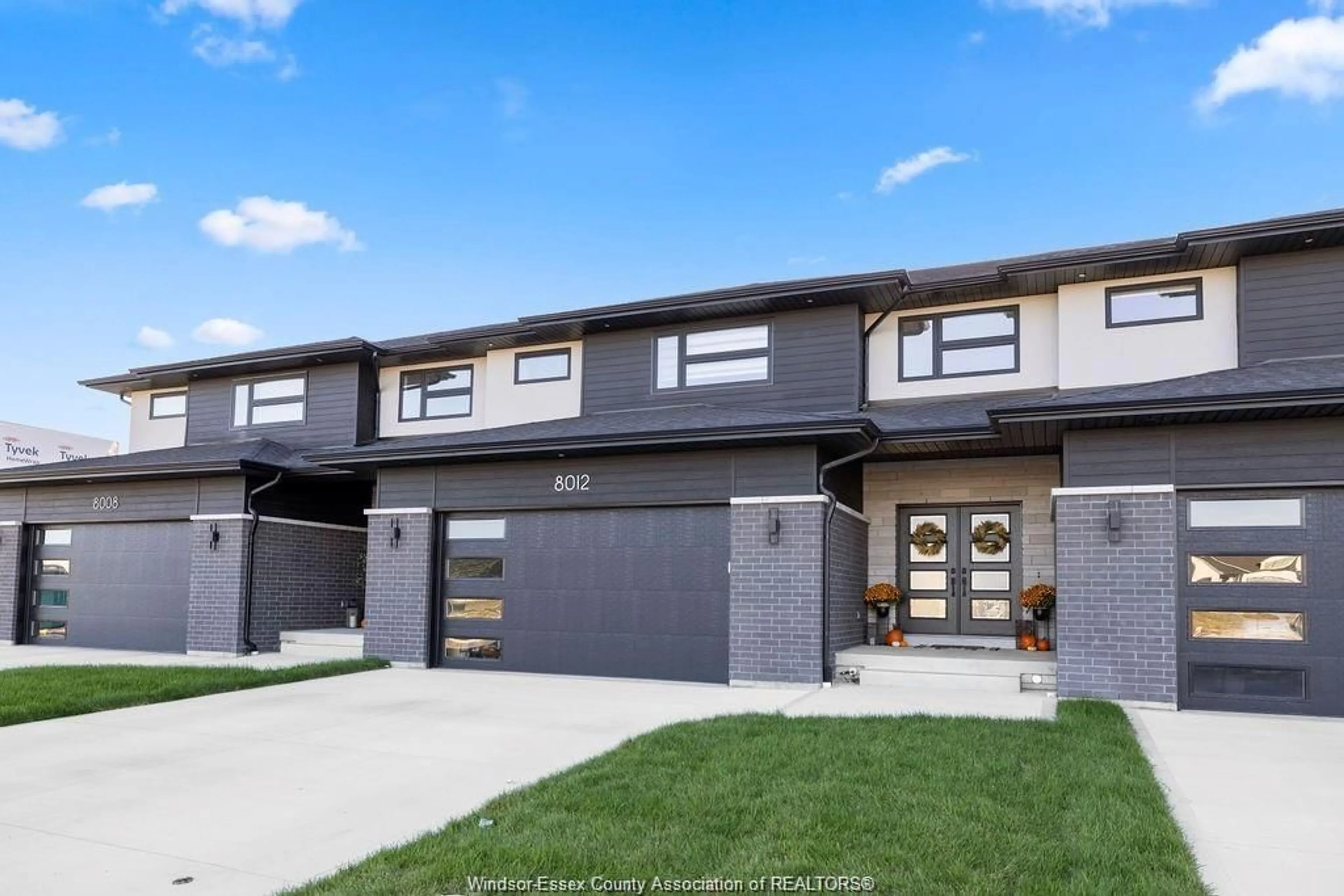 Home with brick exterior material, street for 8036 MEO Blvd, LaSalle Ontario N9H 1H3