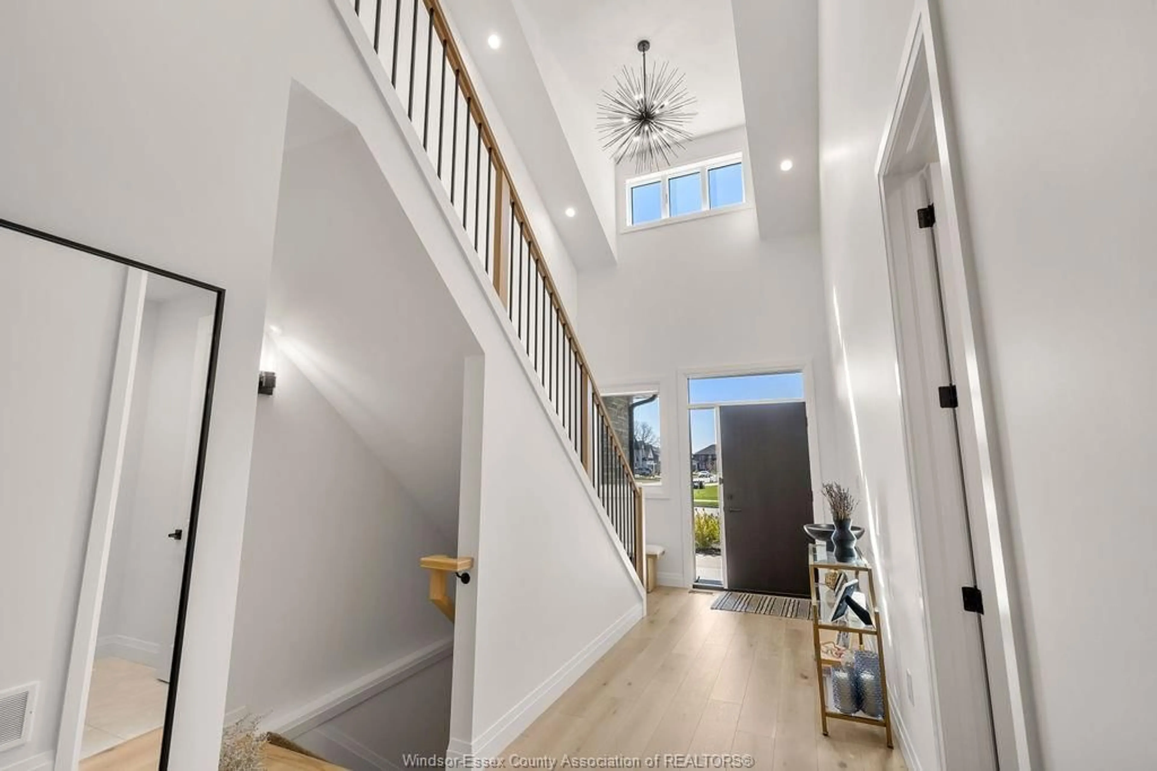 Unknown for 324 JORDAN Lane, Lakeshore Ontario N8N 0J3