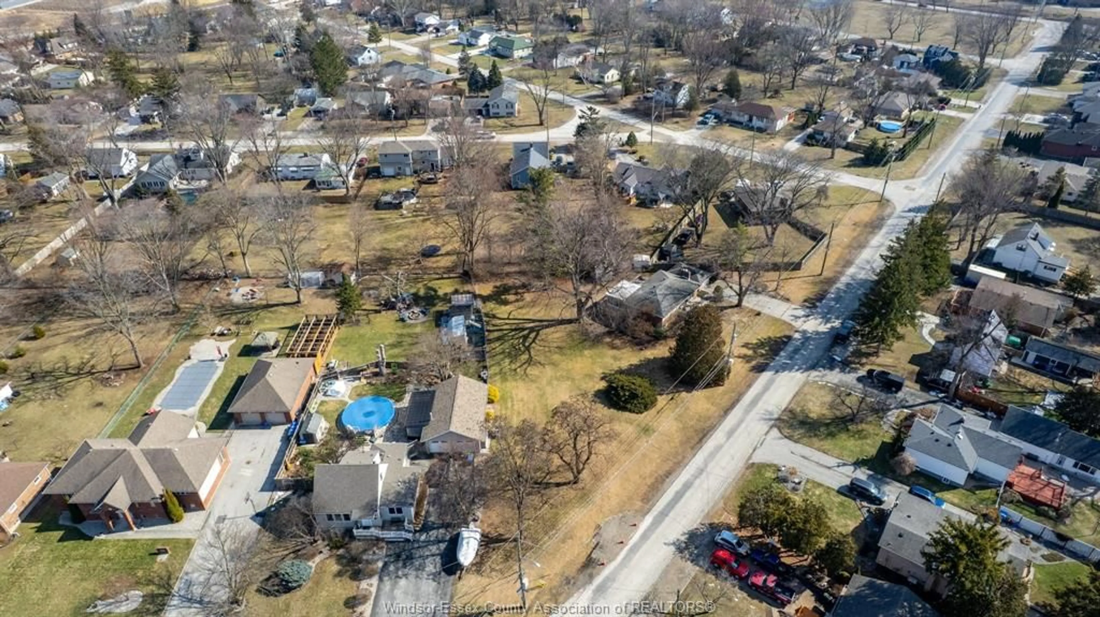 A pic from outside/outdoor area/front of a property/back of a property/a pic from drone, street for V/L MONTGOMERY Dr, LaSalle Ontario N9H 1E8