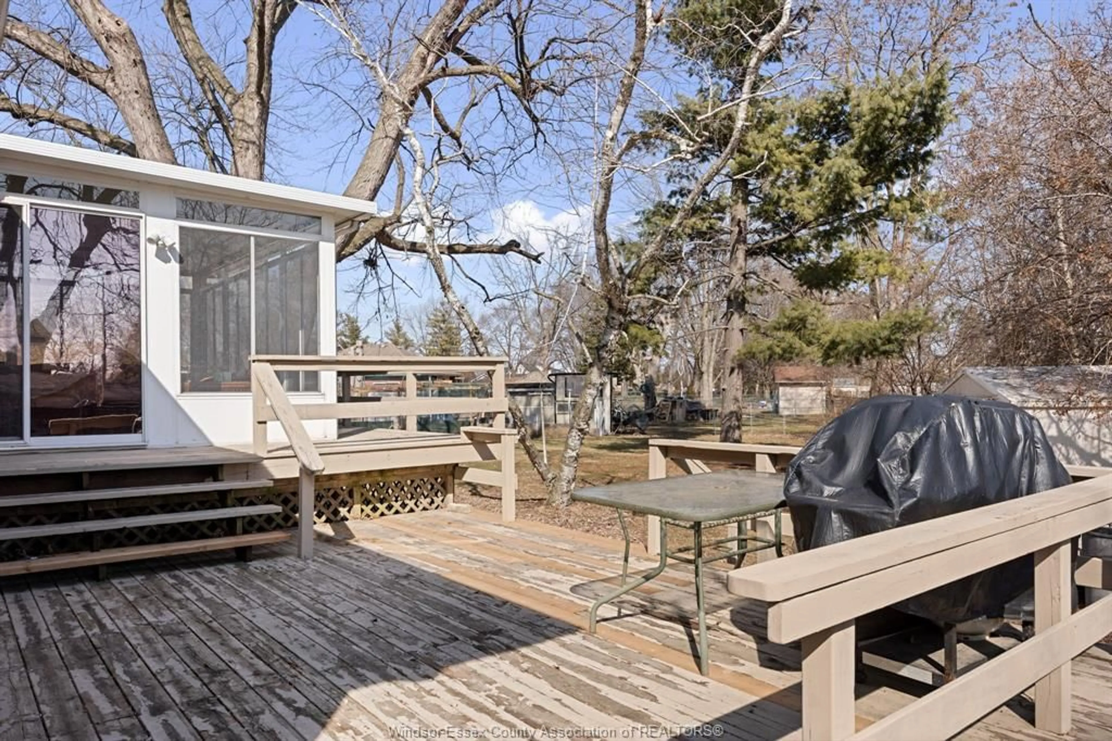 Patio, unknown for 4850 MONTGOMERY Dr, LaSalle Ontario N9H 1E8