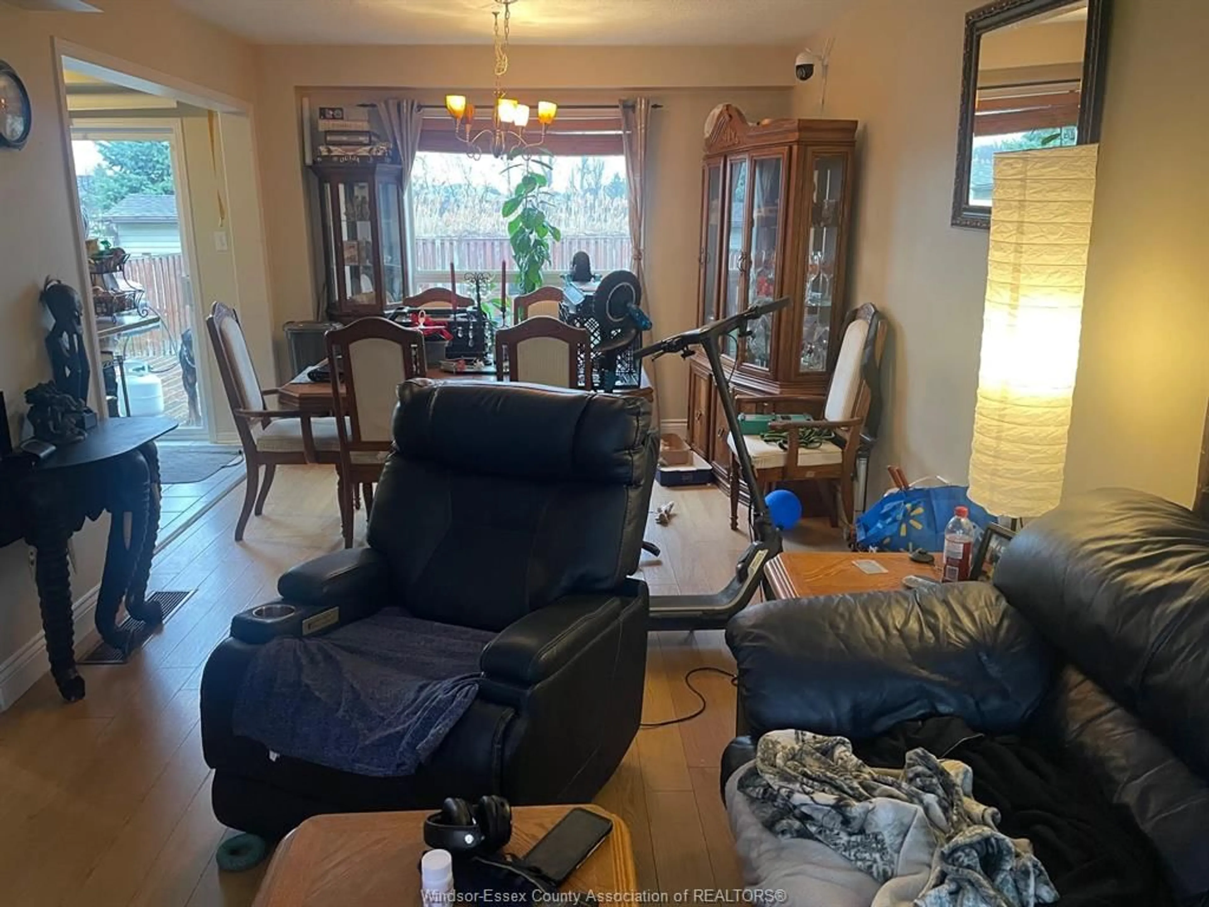 Living room with furniture, unknown for 1010 LEMONWOOD Cres, Windsor Ontario N9A 2R7