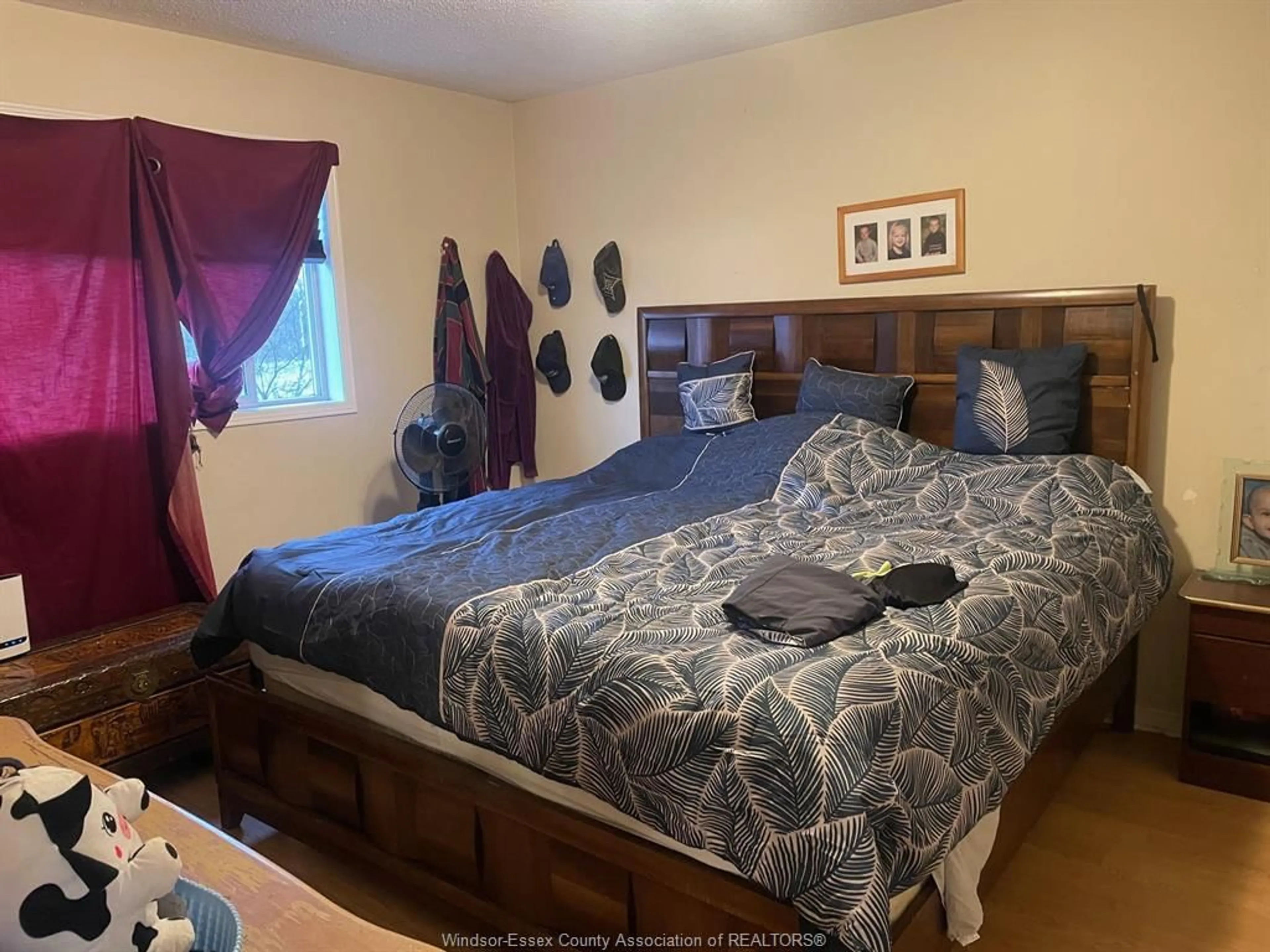 A pic of a room for 1010 LEMONWOOD Cres, Windsor Ontario N9A 2R7