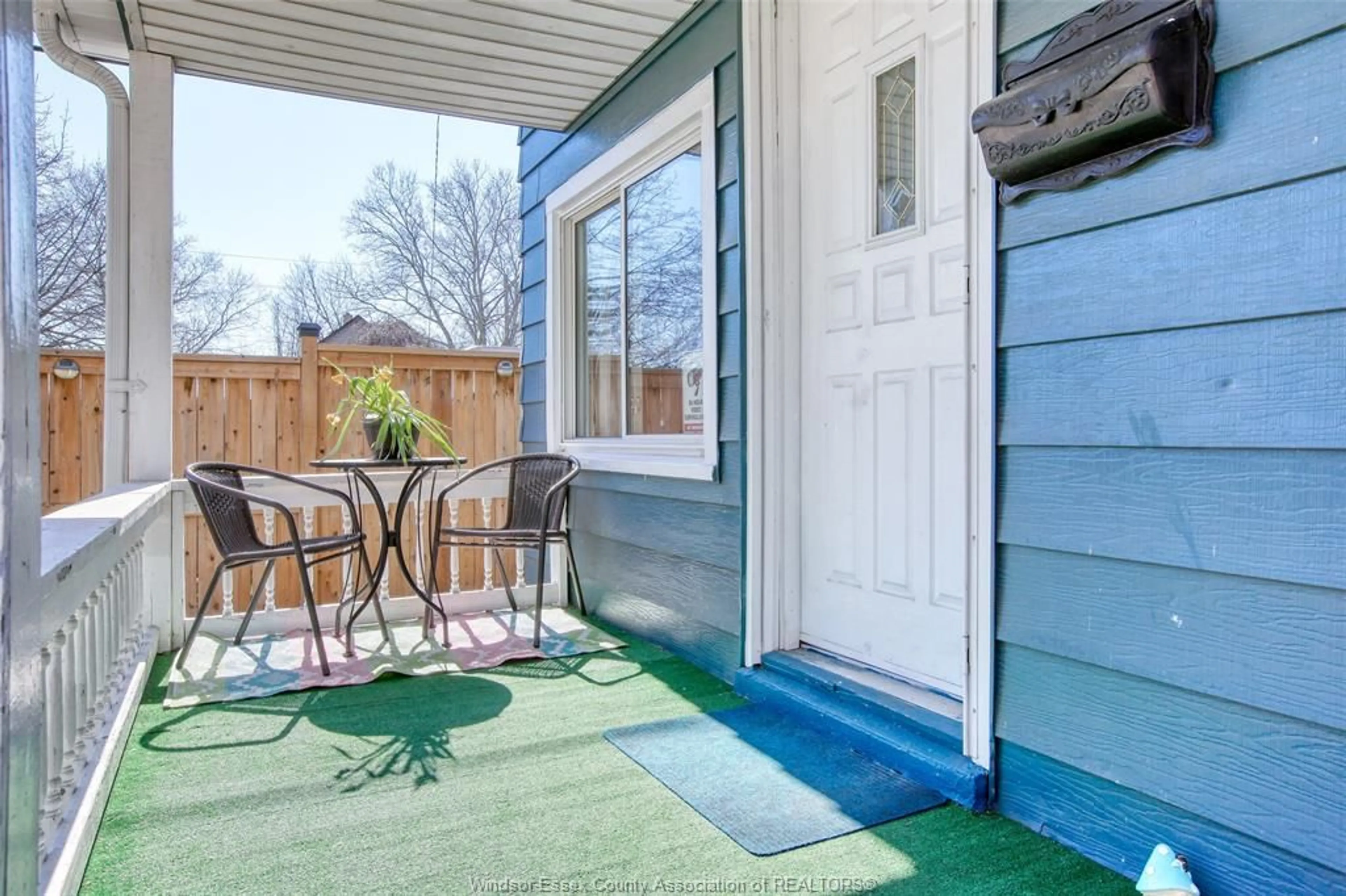 Patio, street for 639 WATKINS, Windsor Ontario N9C 2Y5